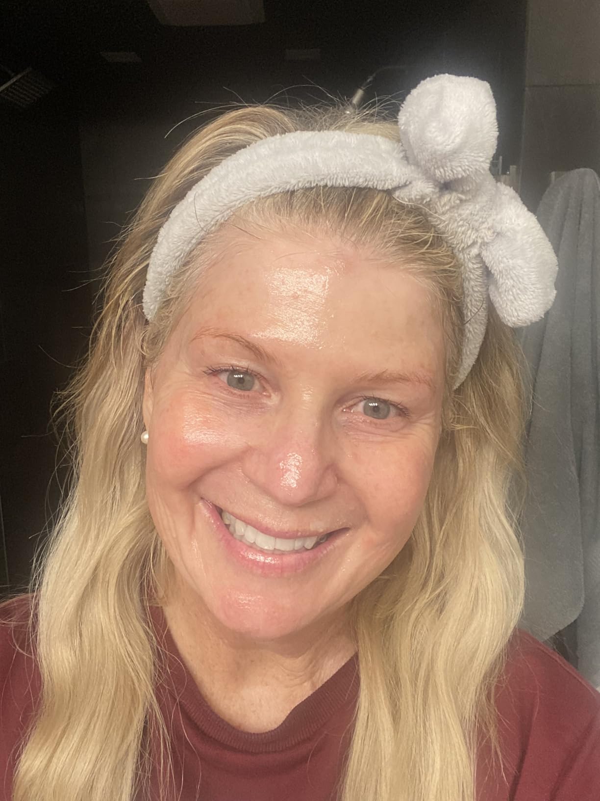 La Roche-Posay Pure Retinol Face Serum with Niacinamide (Vitamin B3) & Hyaluronic Acid | Gentle Anti-Aging Retinol Serum for Fine Lines & Wrinkles customer photo 2