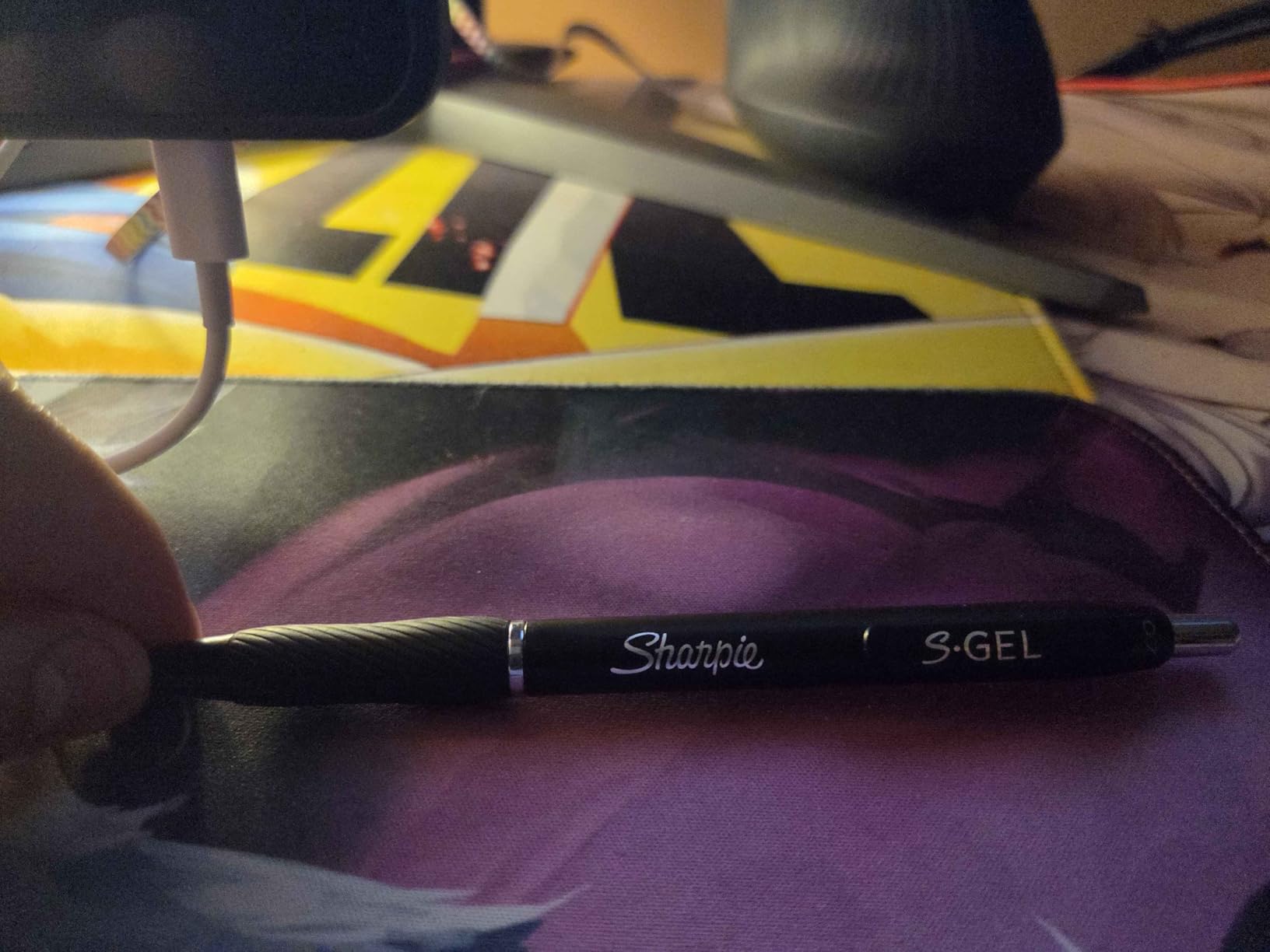 Sharpie S-Gel Gel Pens, Black Barrel, Medium Point (0.7mm), Black Gel Ink, 12 Count customer photo 1