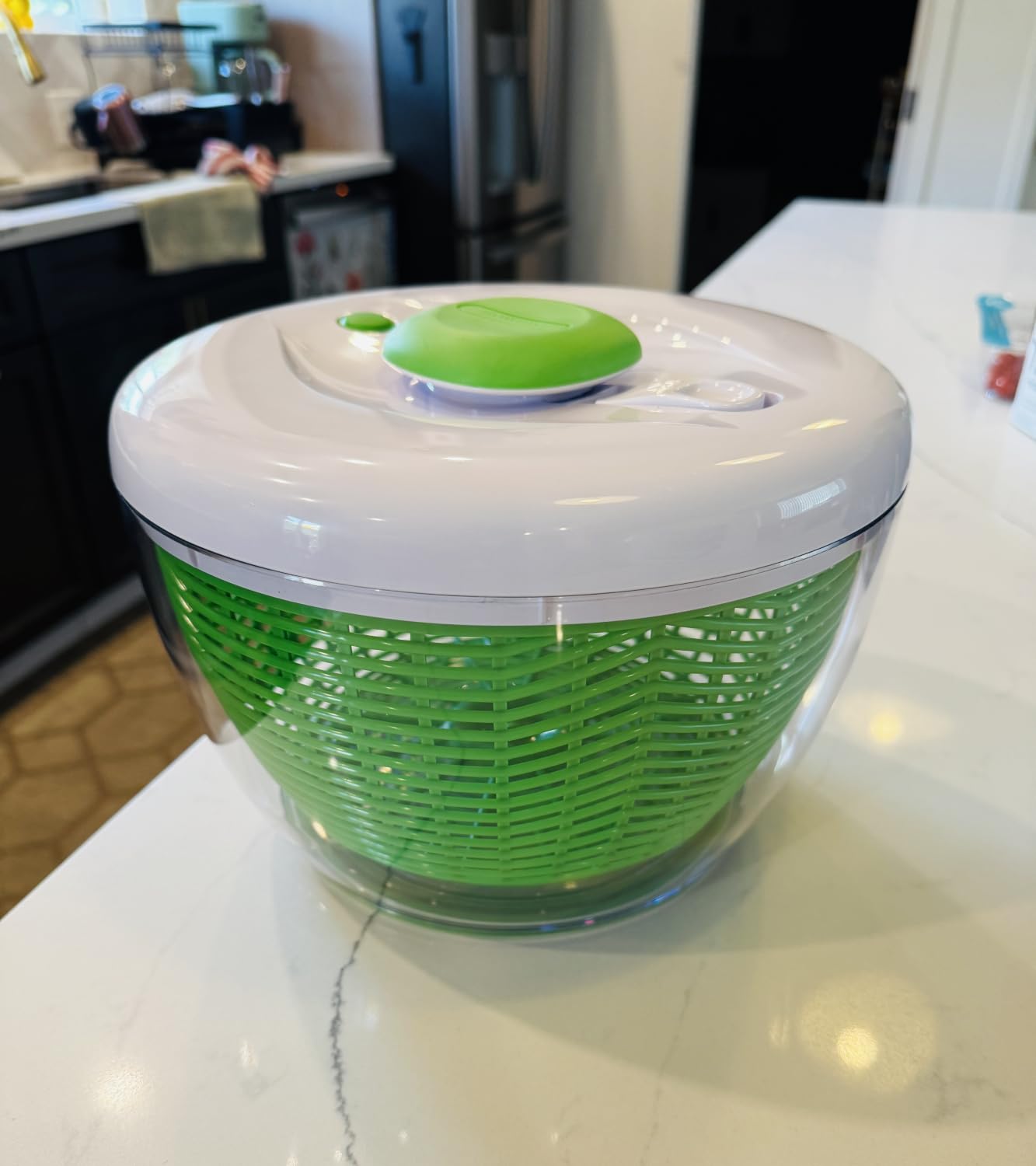 Farberware Easy to use pro Pump Spinner with Bowl, Colander and Built in draining System for Fresh, Crisp, Clean Salad and Produce, 6.6 quart, Green customer photo 1