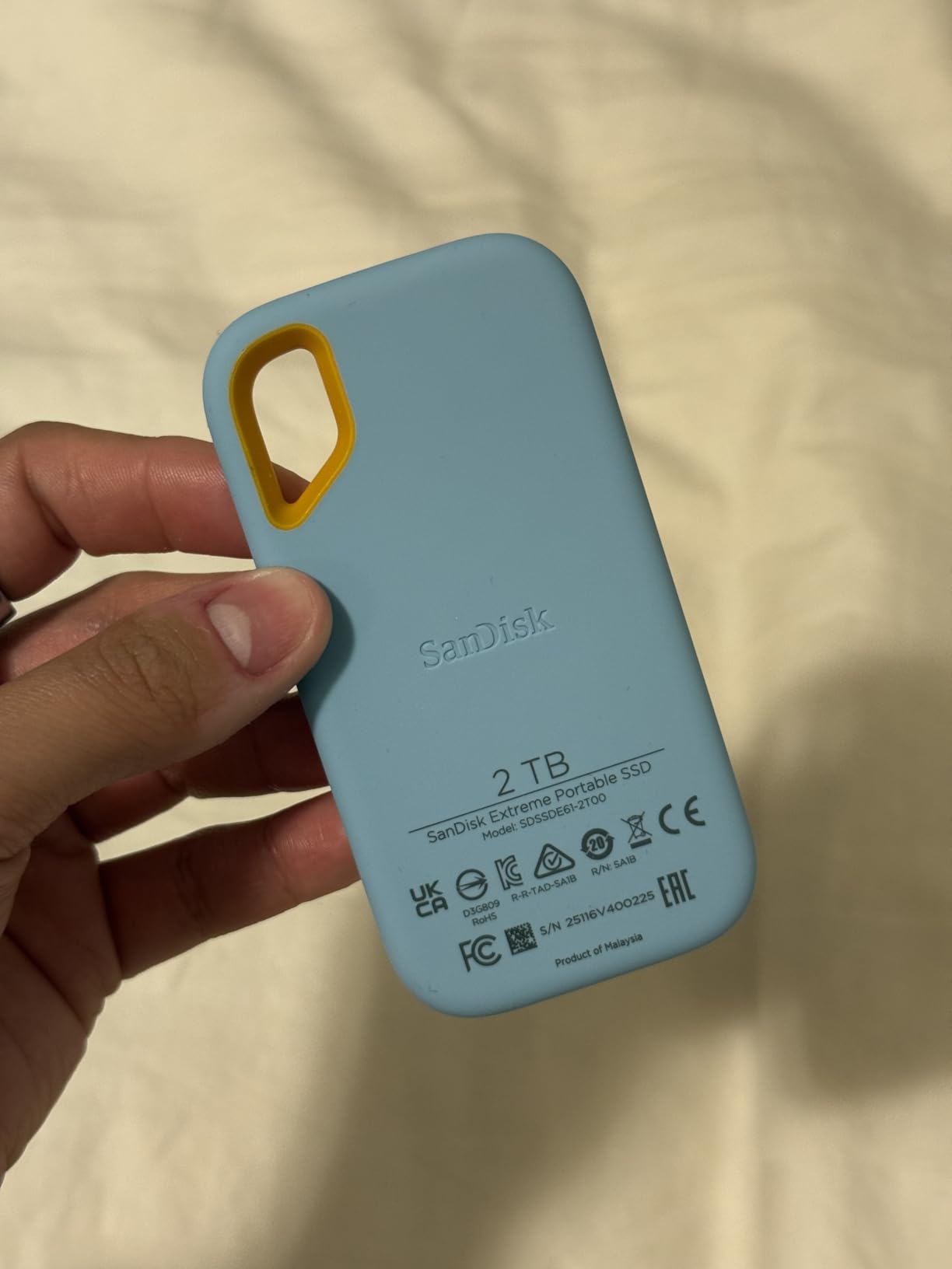 SANDISK 4TB Extreme Portable SSD (Old Model) - Up to 1050MB/s, USB-C, USB 3.2 Gen 2, IP65 Water and Dust Resistance, Updated Firmware - SDSSDE61-4T00-G25 customer photo 1
