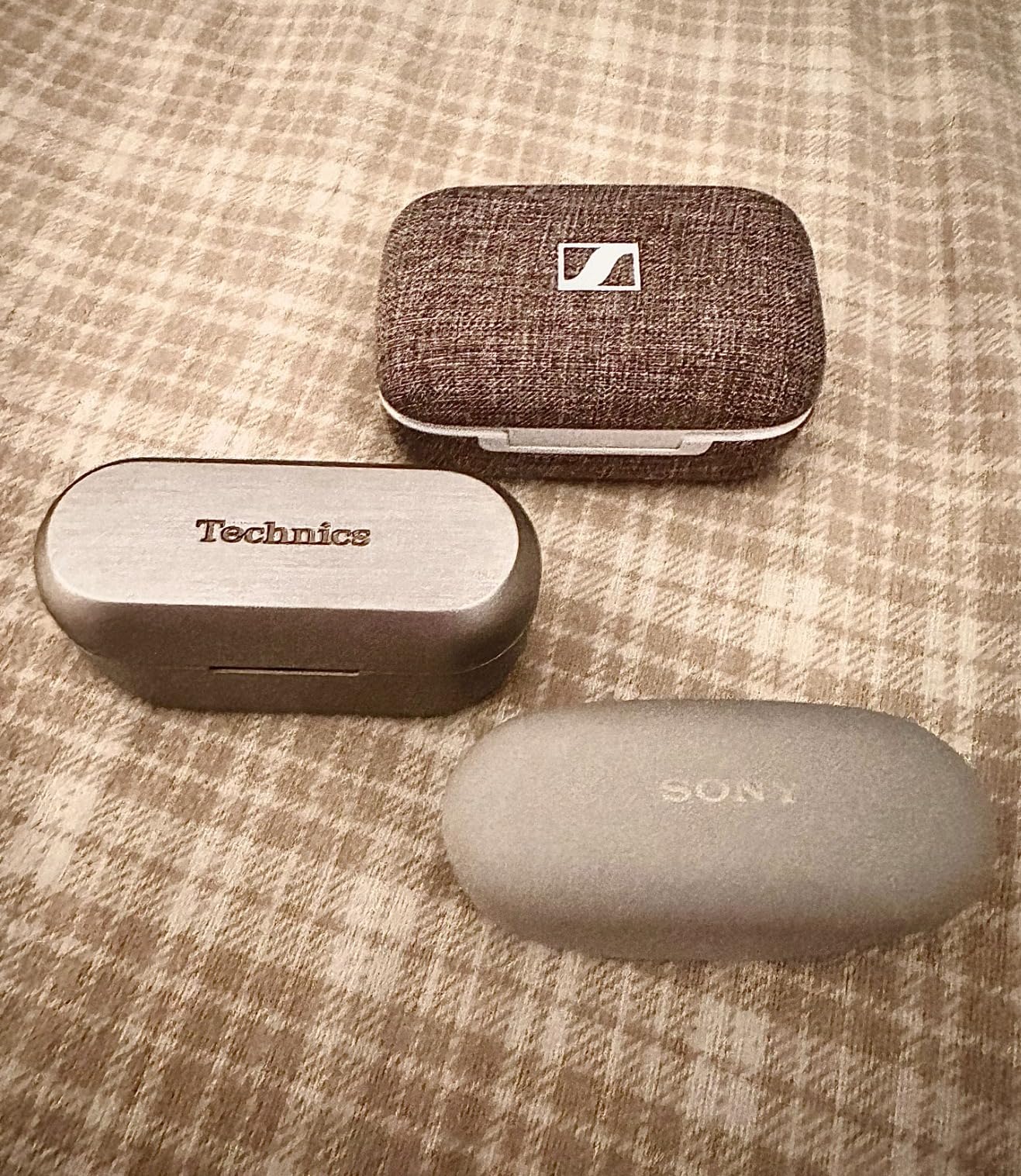 Sennheiser MOMENTUM True Wireless 3 Earbuds - Bluetooth In-Ear Headphones with ANC, Multipoint, IPX4, Qi Charging, 28-Hour Battery, Black customer photo 1