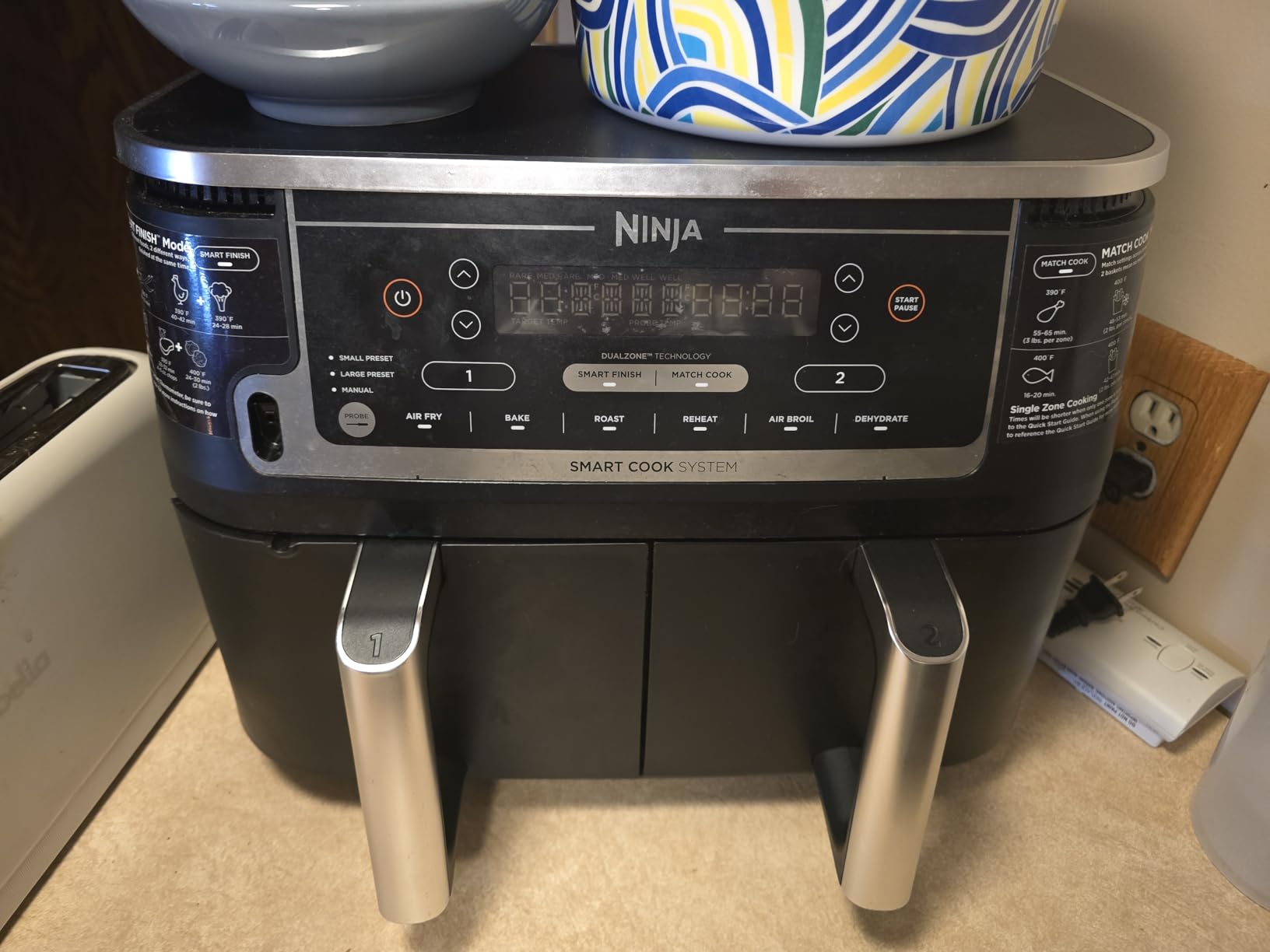Ninja DZ550 Foodi 10 Quart 6-in-1 DualZone Smart XL Air Fryer with 2 Independent Baskets, Smart Cook Thermometer, Match Cook and Smart Finish, Black customer photo 2