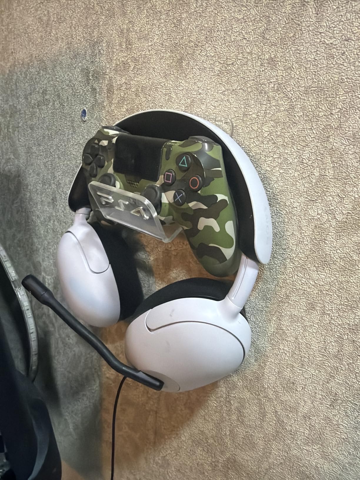 Sony INZONE H3 Wired Gaming Headphones With Mic, PS5 Headphones, Over-Ear, Personalized 360 Spatial Sound, Discord Certified MDR-G300 (White) customer photo 1