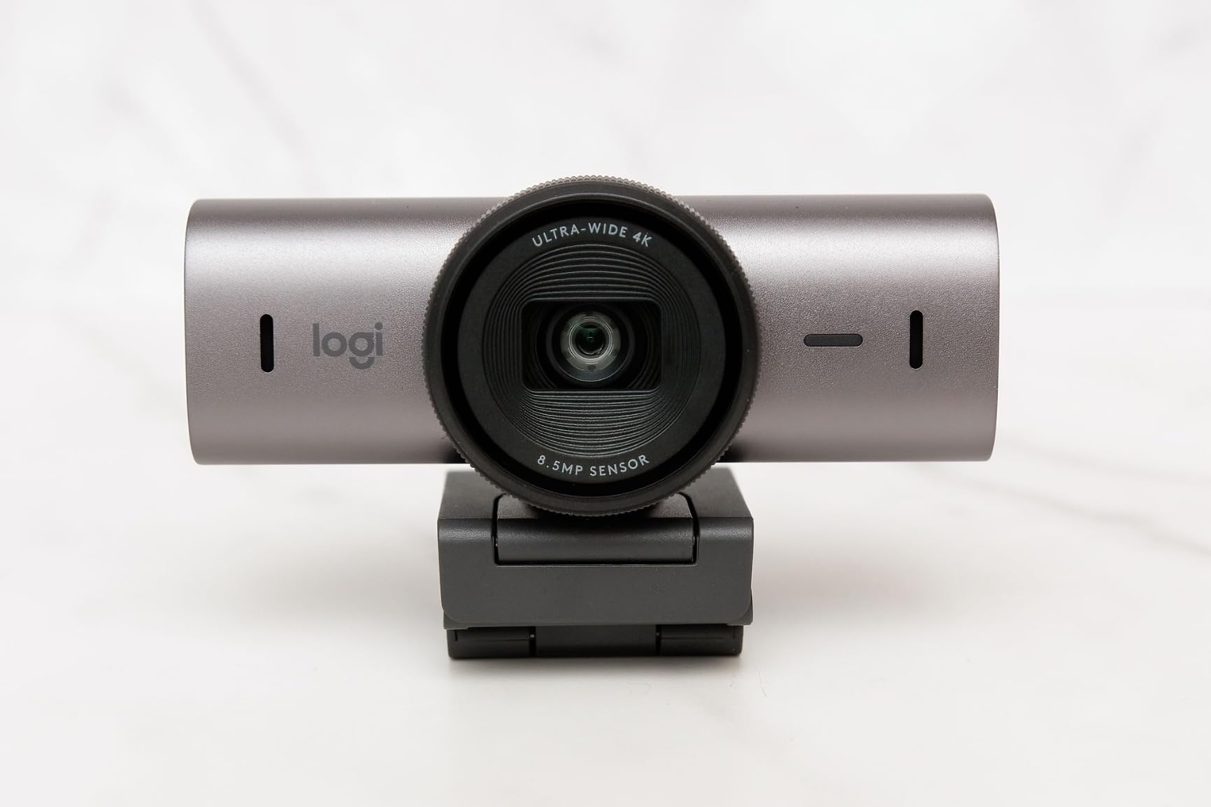 Logitech MX Brio Ultra HD 4K Webcam, 1080p 60 FPS, Show Mode, Works with Microsoft Teams, Zoom, Google Meet, Nintendo Switch 2, Graphite customer photo 1