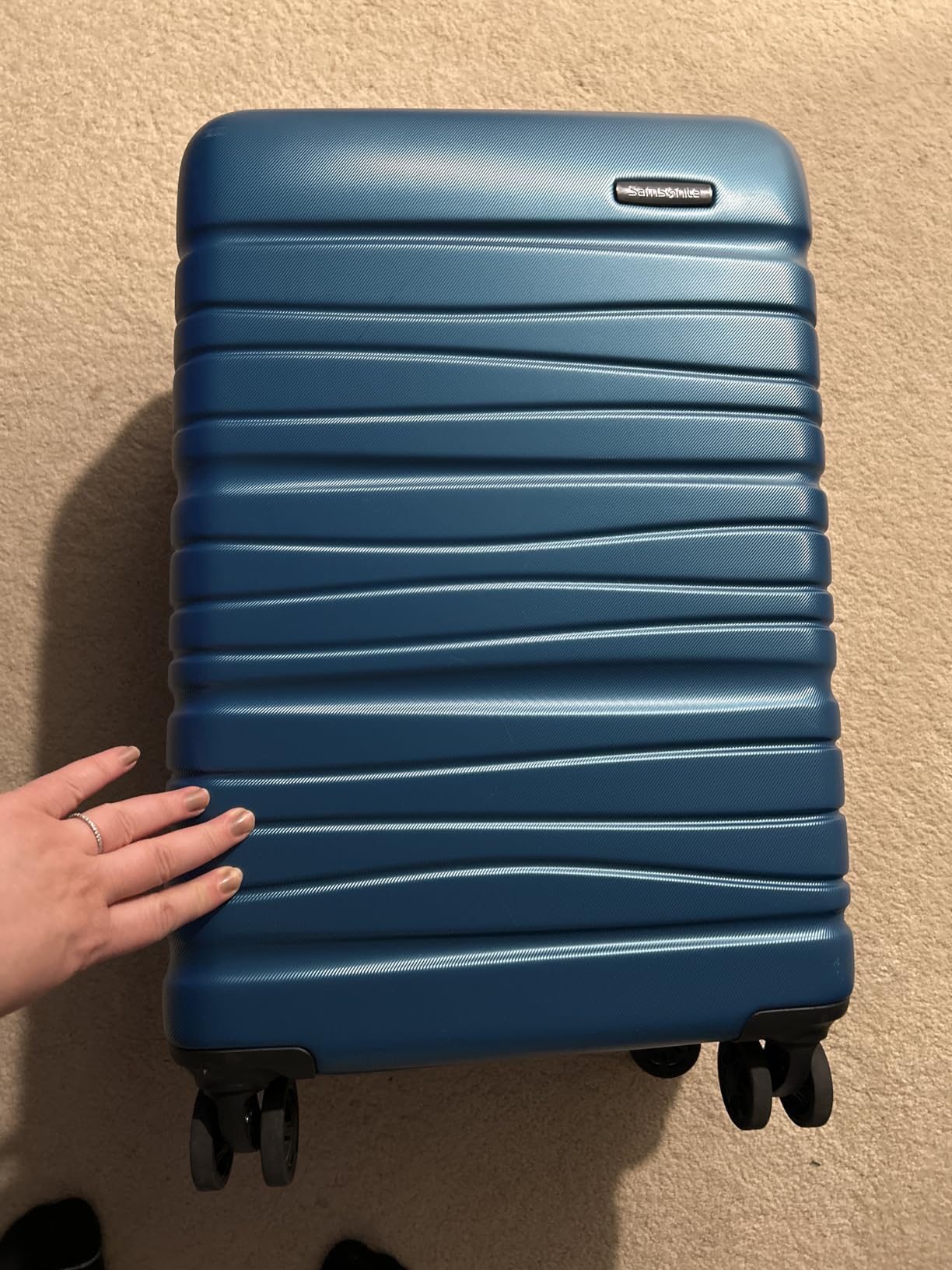 Samsonite Evolve SE Hardside Expandable Luggage with Spinners, Bass Black, 3PC Set (Carry-On/Medium/Large) customer photo 1