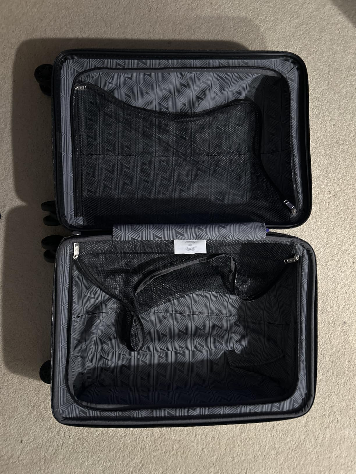 Samsonite Evolve SE Hardside Expandable Luggage with Spinners, Bass Black, 3PC Set (Carry-On/Medium/Large) customer photo 2