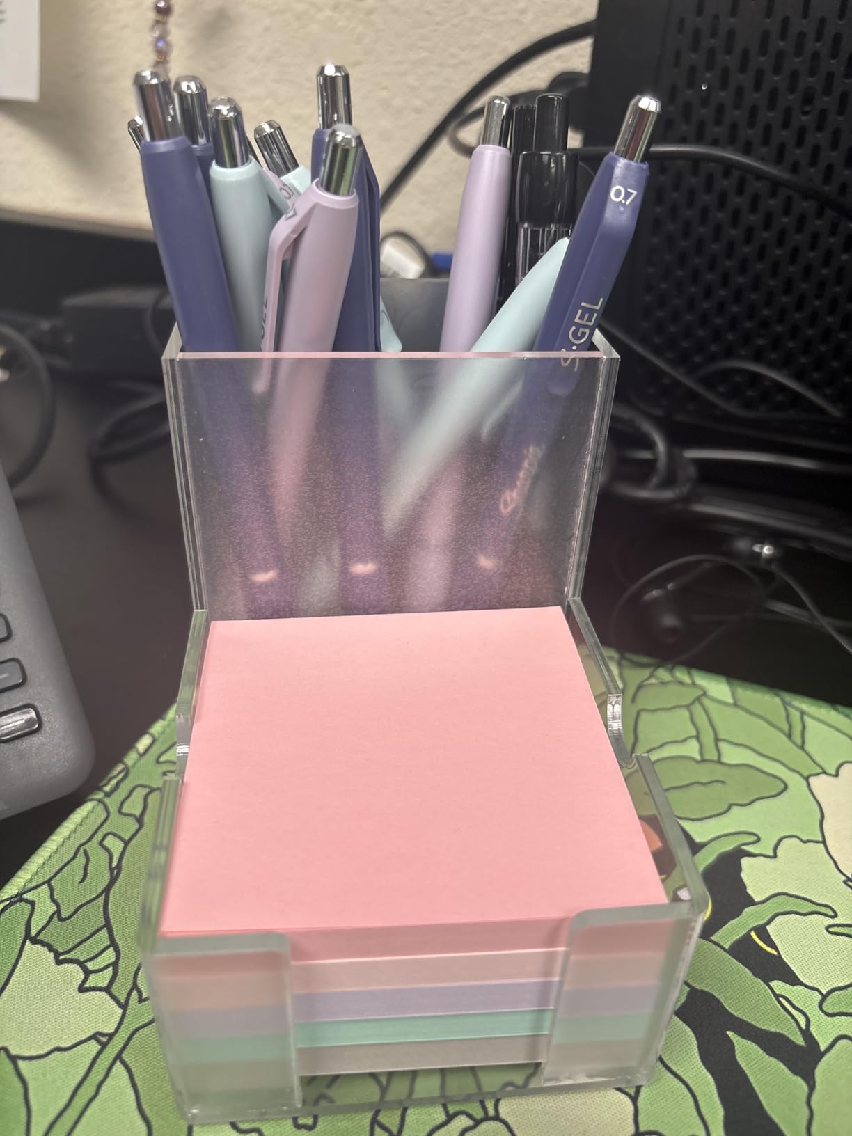 Post-it 100% Recycled Paper Super Sticky Notes, 3 in. x 3 in., 5 Pads, 70 Sheets per Pad, Wanderlust Pastels customer photo 2