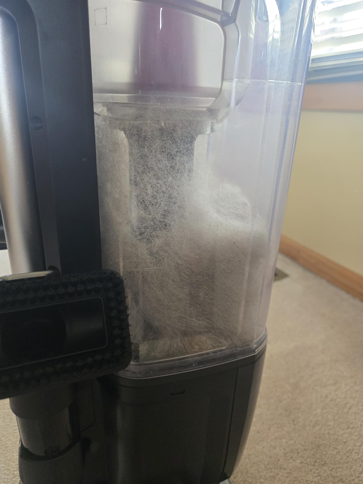 Shark ZU102 Rotator Pet Upright Vacuum with PowerFins HairPro & Odor Neutralizer Technology customer photo 2