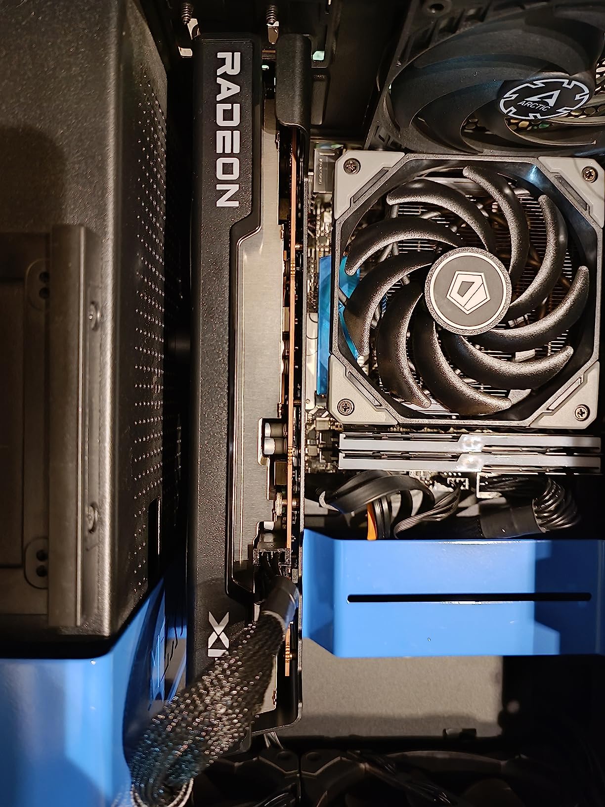 XFX Speedster SWFT210 Radeon RX 7600 Graphics Card, 8GB GDDR6 customer photo 2