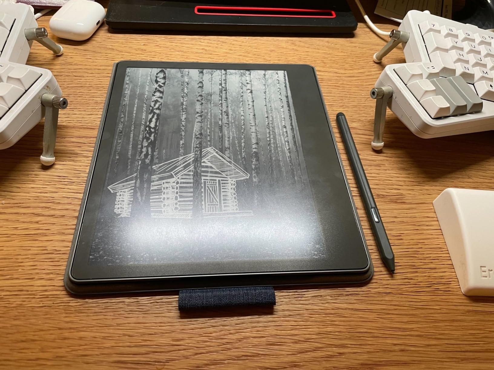 Kindle Scribe Fabric Folio Cover with Magnetic Attach, Sleek Protective Case - Black customer photo 2