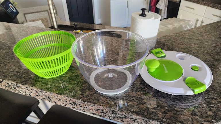 Cuisinart Large Spin Stop, 5qt, CTG-00-SAS1 Salad Spinner, 5 Quart, Green & White customer photo 1