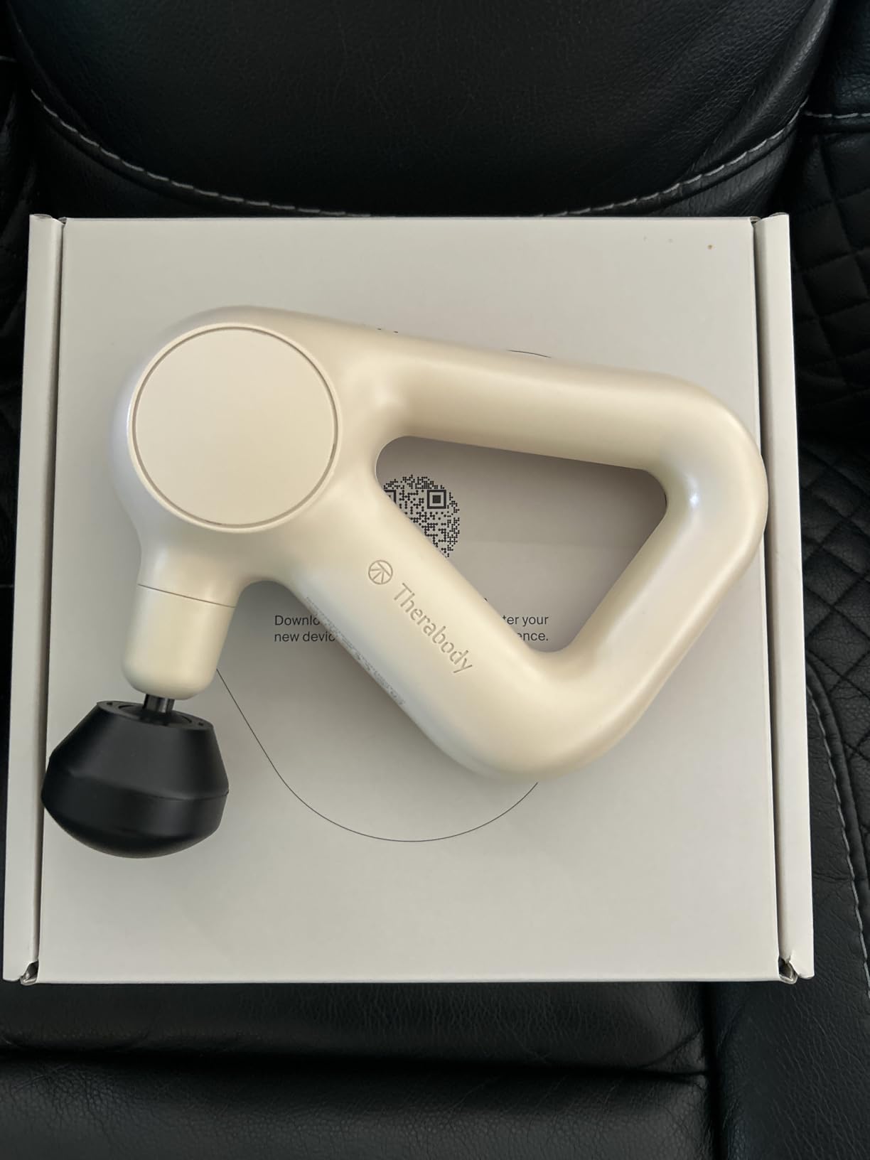 TheraGun Therabody Relief Handheld Percussion Massage Gun, Easy-to-Use, Comfortable & Light Personal Massager for Every Day Pain Relief customer photo 1