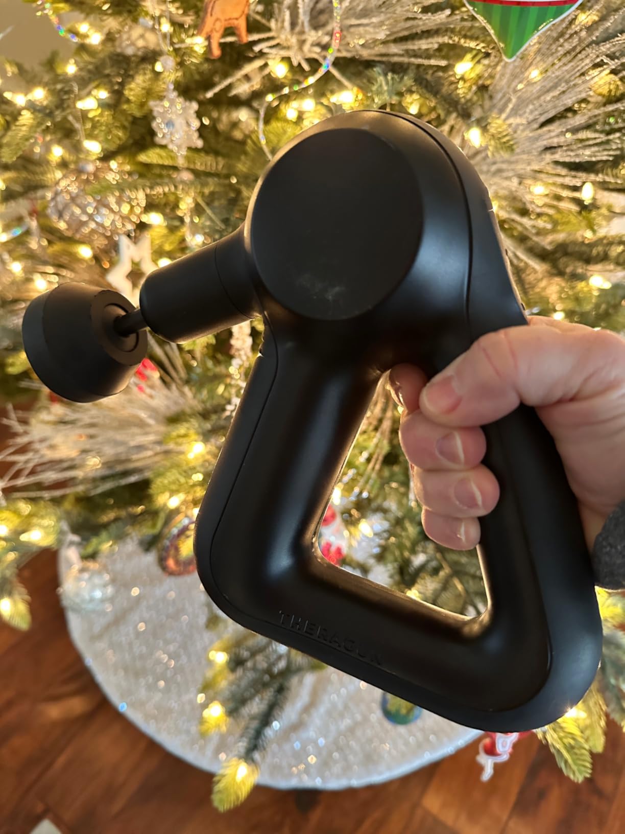 TheraGun Therabody Relief Handheld Percussion Massage Gun, Easy-to-Use, Comfortable & Light Personal Massager for Every Day Pain Relief customer photo 2