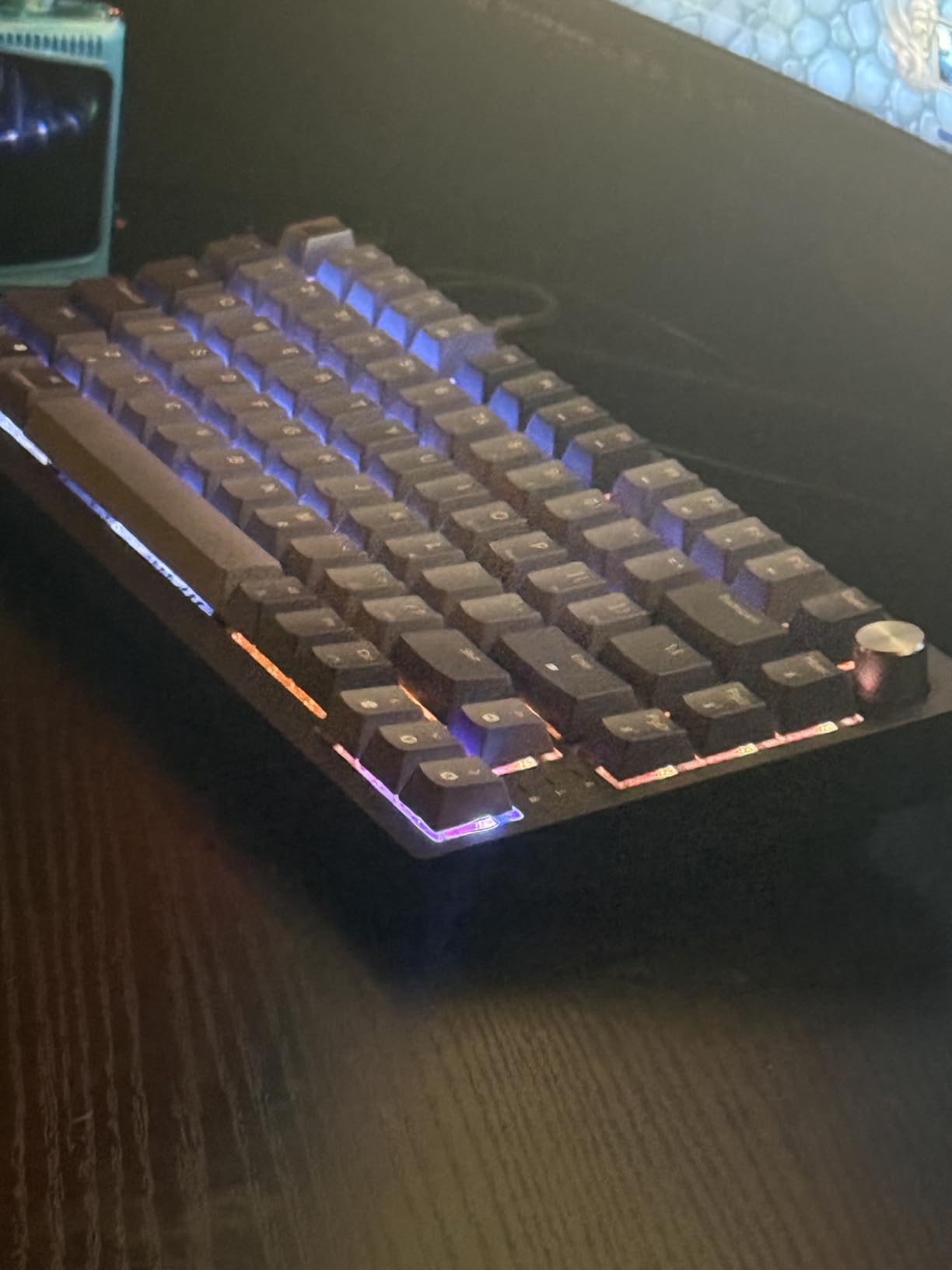K65 Plus Wireless 75% RGB Mechanical Gaming Keyboard - Pre-Lubricated MLX Red Linear Switches - PBT Dye-Sub Keycaps - PC, Mac, PS5, PS4, Xbox, iPad - QWERTY NA - Black/Gray customer photo 2