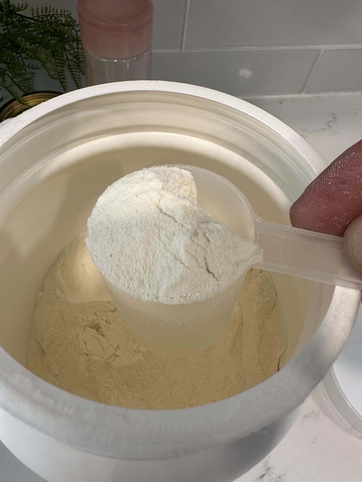 Transparent Labs Grass-Fed Whey Protein Isolate - Naturally Flavored, Gluten Free Whey Protein Powder with 28g of Protein per Serving & 9 Amino Acids - 30 Servings, French Vanilla customer photo 2