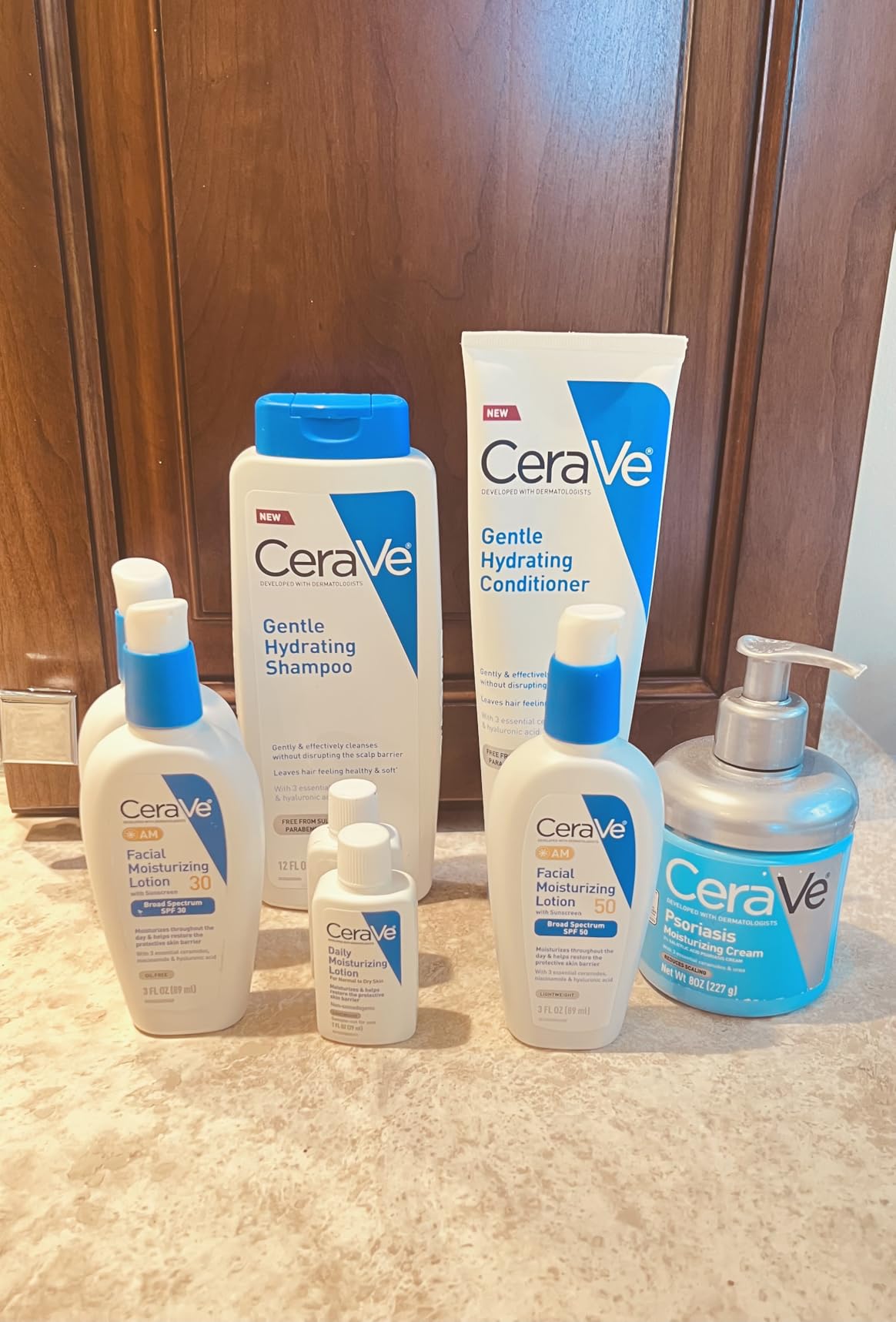 CeraVe AM Facial Moisturizing Lotion SPF 50 customer photo 1