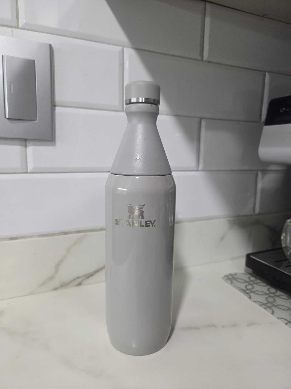 Stanley All Day Slim Bottle 20 oz | Twist On Lid with Leakproof Seal | Slim Design for Travel & Gym | Insulated Stainless Steel | BPA-Free | Cream customer photo 1