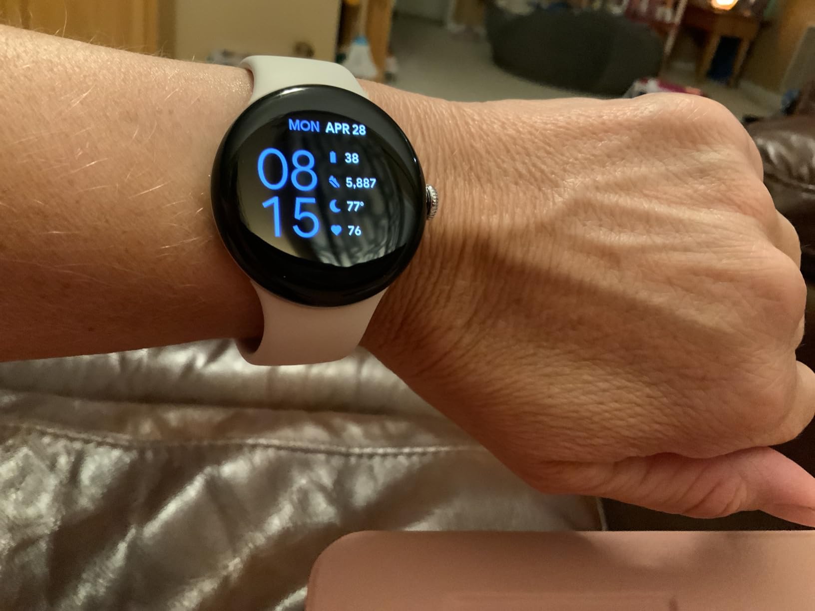 Pixel Watch 3 (45mm) 2024 Model - Android Smartwatch, Heart Rate Tracking, Fitbit Advanced Running, Fitness Insights, 24-Hour Battery - Matte Black Aluminum Case - Obsidian Band - Wi-Fi customer photo 2