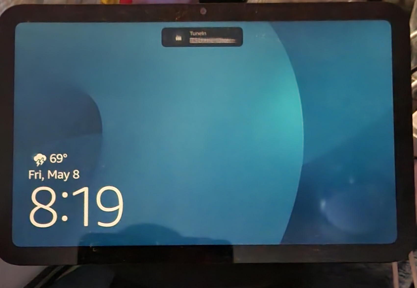 Echo Show 8 (newest model), Vibrant HD 8.7 inch display with spatial audio, Designed for Alexa+, Graphite customer photo 2