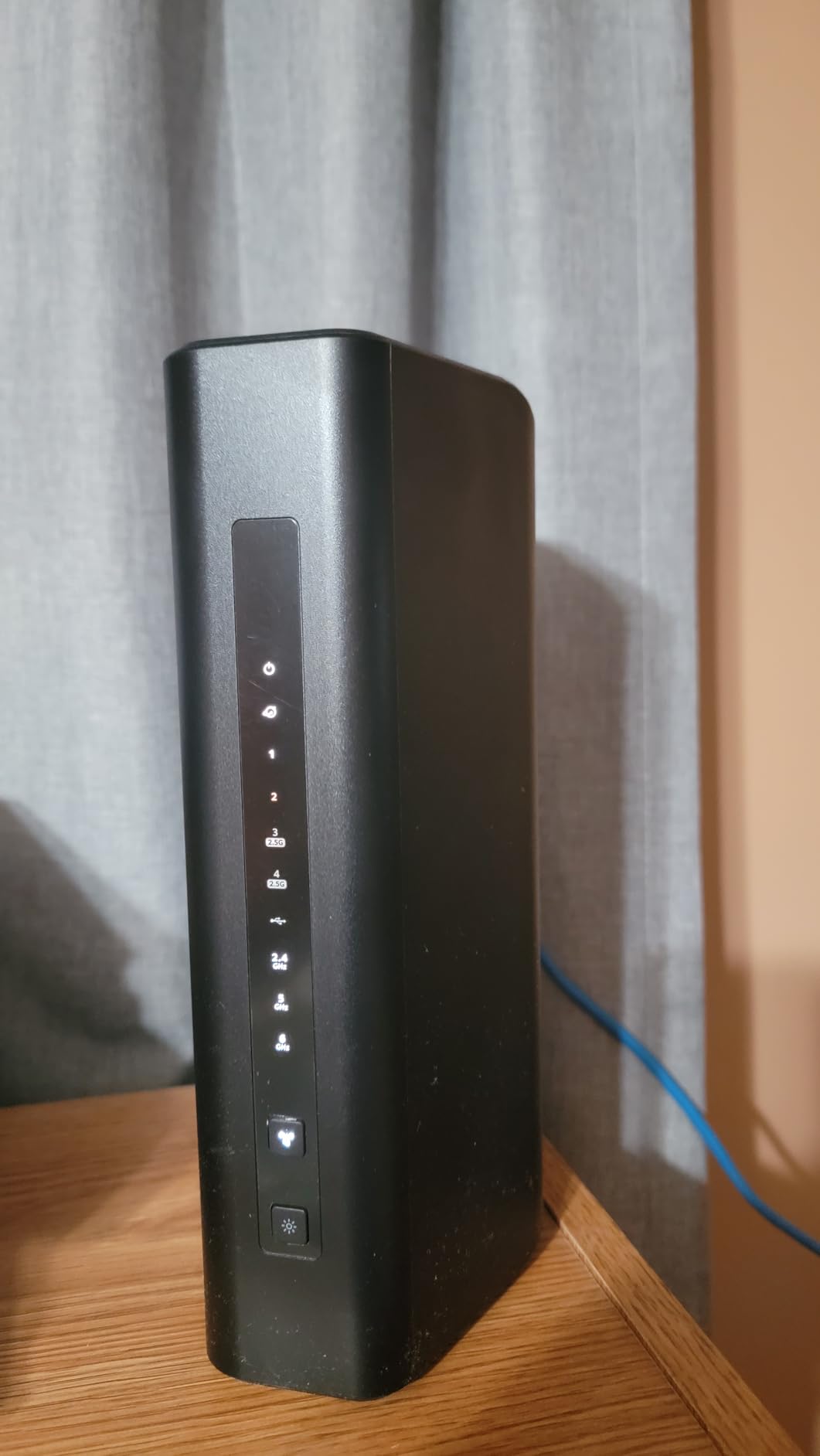NETGEAR Nighthawk Dual-Band WiFi 7 Router (RS200) Router Only - BE6500 Wireless Speed (up to 6.5 Gbps) - Covers up to 2,500 sq. ft., 80 Devices - 2.5 Gig Internet Port customer photo 1