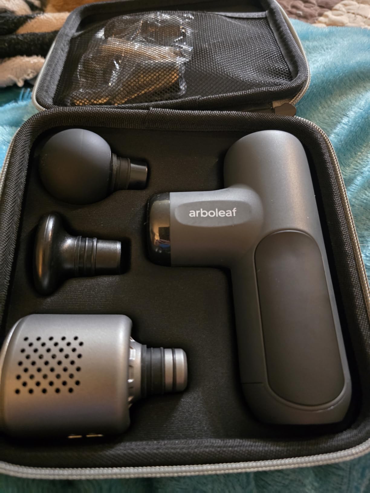 arboleaf Mini Massage Gun Deep Tissue, Percussion Muscle Massager for Back Pain Relief, Portable Small Travel Size, Quiet Massager, Gifts for Woman Man customer photo 2