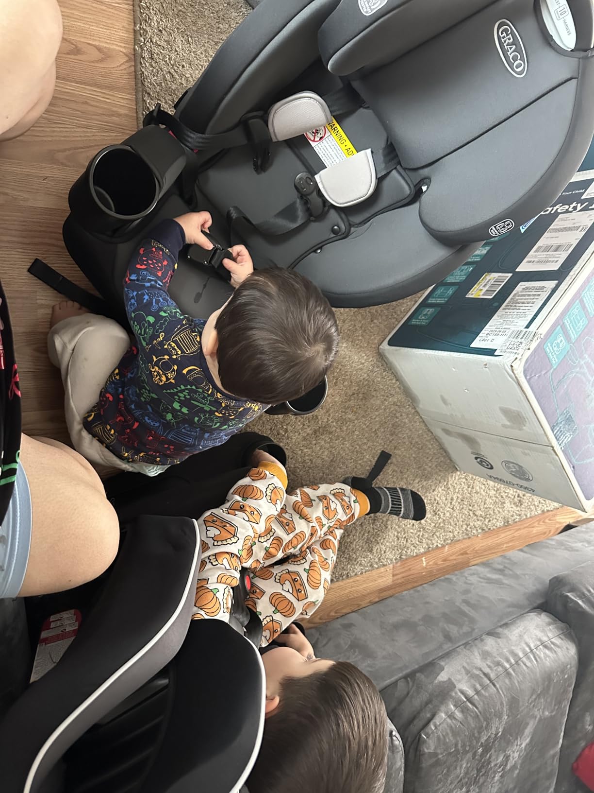Graco TriRide 3-in-1 Convertible Car Seat - Highback Booster, Forward & Rear Facing Modes, Suitable from Newborn to Preschooler, Perfect for Long Journeys in Redmond Color customer photo 2