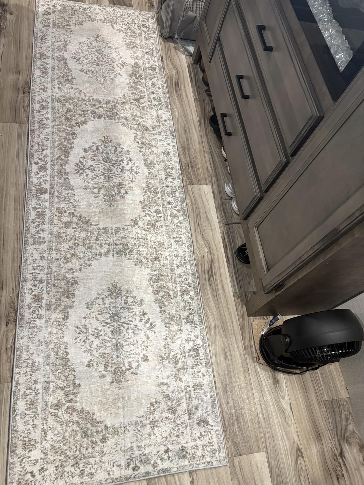 PureCozy 8x10 Area Rug Beige Washable Vintage Distressed Living Room Carpet Large Bedroom Indoor Medallion Floral Non Slip Retro Throw Floor Mat for Office Dining Room Kitchen Bathroom customer photo 2