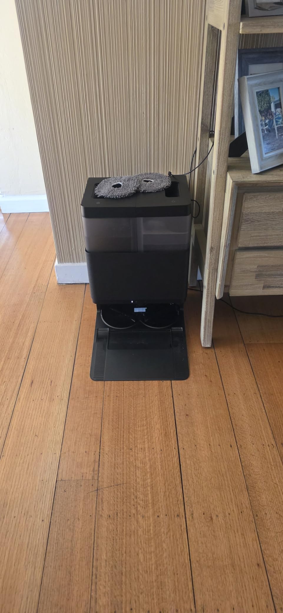 iRobot Roomba Plus 405 (G185) Combo Robot Vacuum & Mop with AutoWash Dock - Spinning Mop Pads, Self-Empties, Pad Washing & Drying, Self-Cleaning, Pad-Lift, LiDAR Navigation customer photo 1