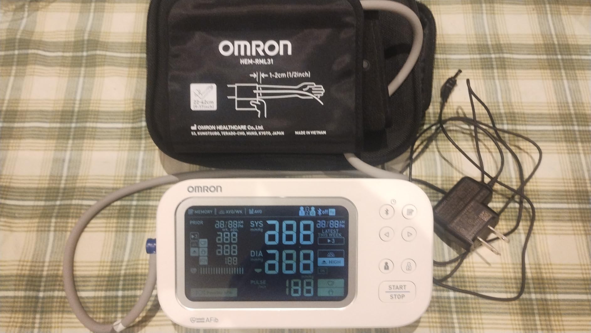 Omron Platinum Blood Pressure Monitor with AFib Detection customer photo 1