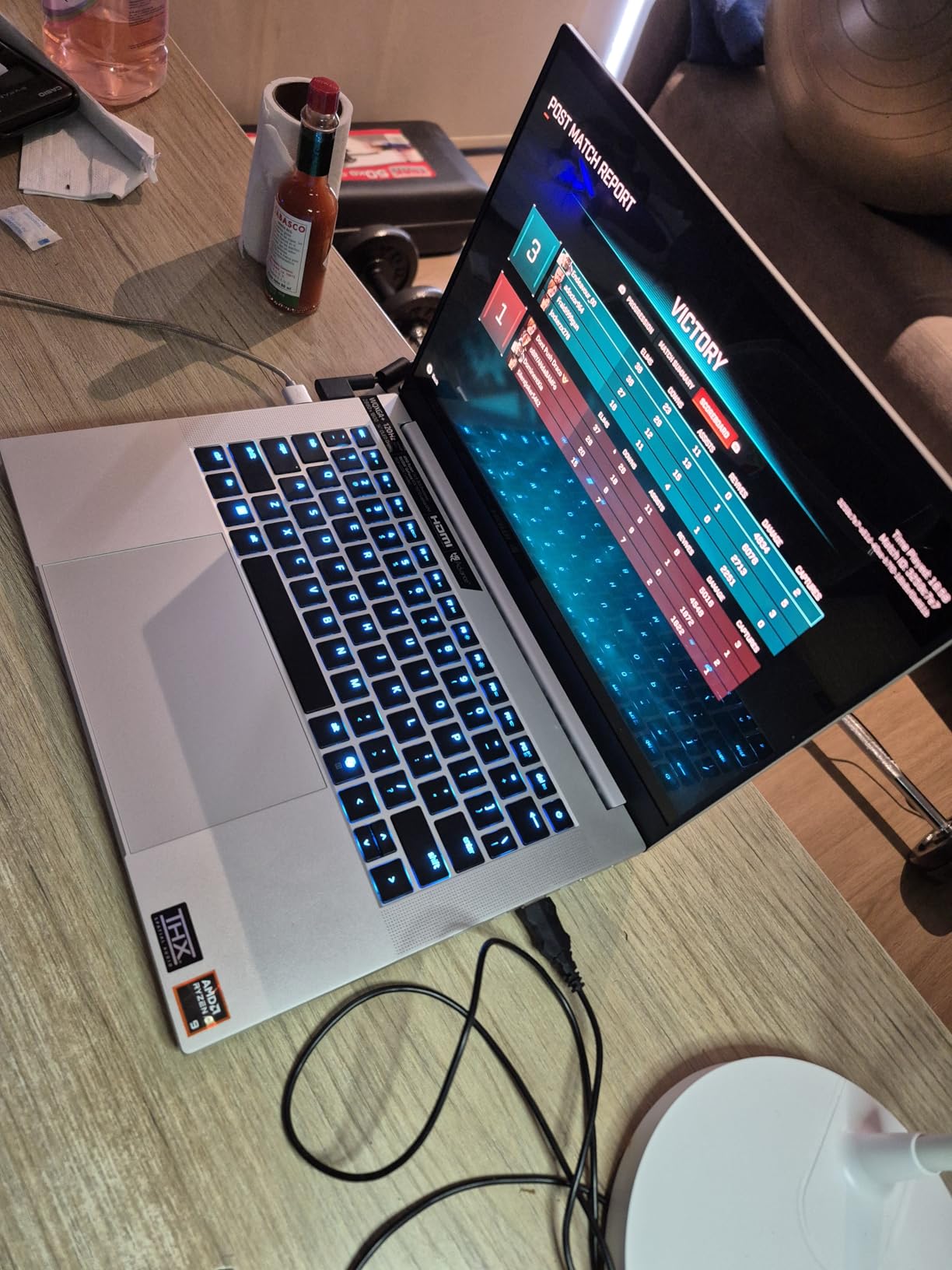 Blade 14 (2025) Gaming Laptop: NVIDIA GeForce RTX 5070 - AMD Ryzen AI 9 365 CPU - 3K 120Hz OLED Display - 32GB LPDDR5X RAM - 1TB SSD - Thin & Lightweight - Chroma RGB - Windows - Mercury customer photo 1