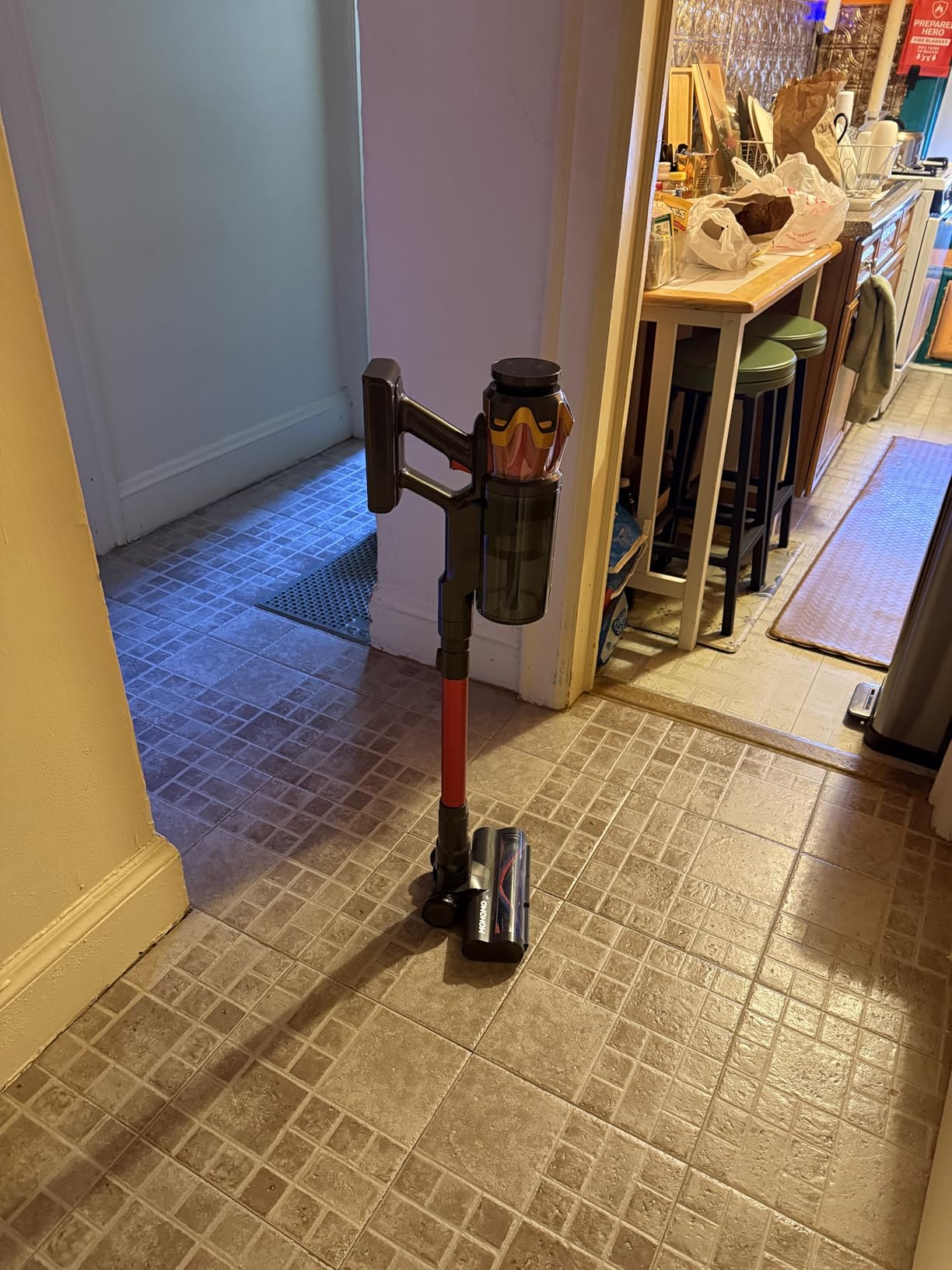 Cordless Vacuum Cleaner, 650W/55KPa 70Mins Vacuum Cleaners for Home, Self-Standing Stick Vacuum with Anti-Tangle Brush & OLED Touch Screen, Vacuum Cleaner for Hardwood Floors,Carpet,Pet Hair,Car (Red) customer photo 2