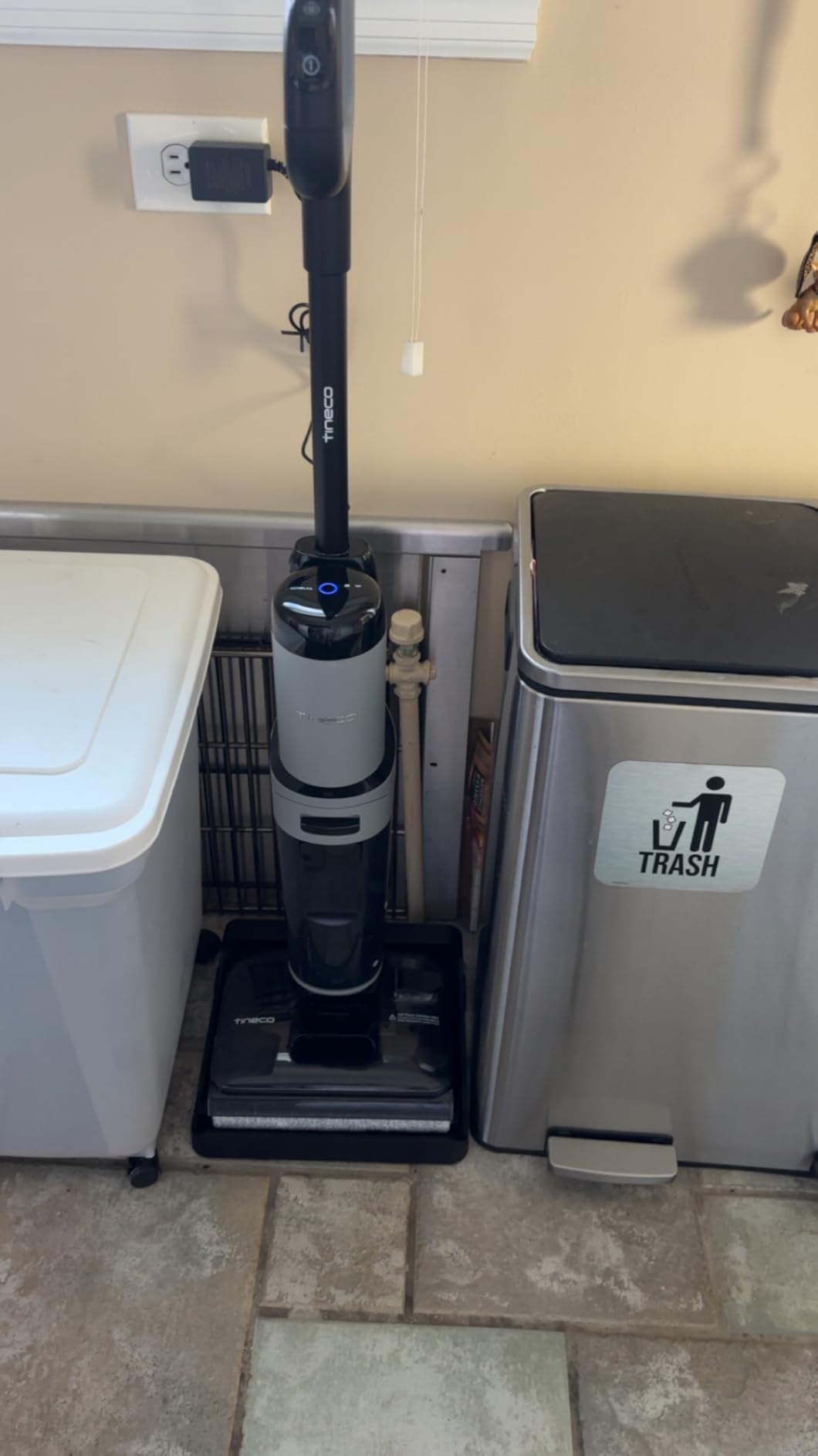 Tineco Floor ONE i5 Stretch Wet Dry Vacuum Cleaner, Vacuum & Mop in One Step, 20kpa Powerful Suction, 180° Lay-Flat Design, Anti-Tangle Design, Dual-Sided Edge Cleaning, Up to 30 Minutes Runtime customer photo 1