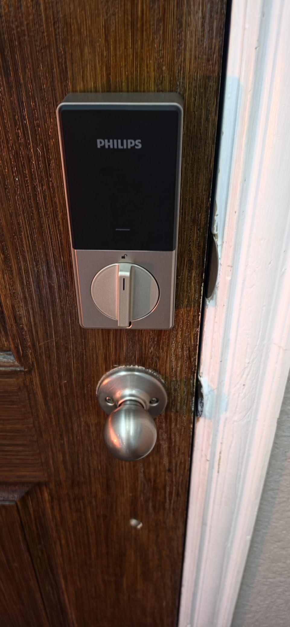 Philips Wi-Fi Door Lock, WiFi Smart Lock Keyless Entry Deadbolt for Front Door, Compatible with Alexa & Google Assistant, Remote Control, Built-in WiFi, APP Fingerprint Passcode Unlock, Auto Locking customer photo 1