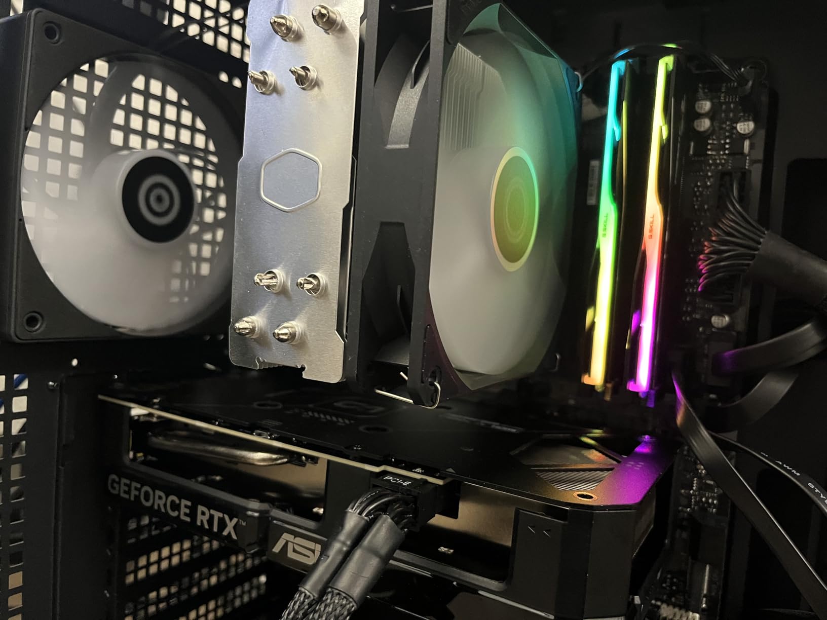 ASUS Dual NVIDIA GeForce RTX 5060 Ti 16GB GDDR7 OC Edition Graphics Card customer photo 1