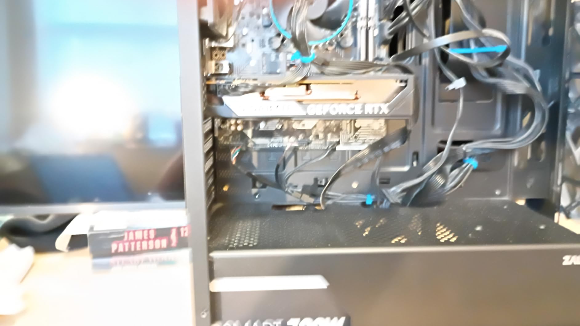 GIGABYTE GeForce RTX 5050 WINDFORCE OC 8G Graphics Card, 8GB 128-bit GDDR6 customer photo 1