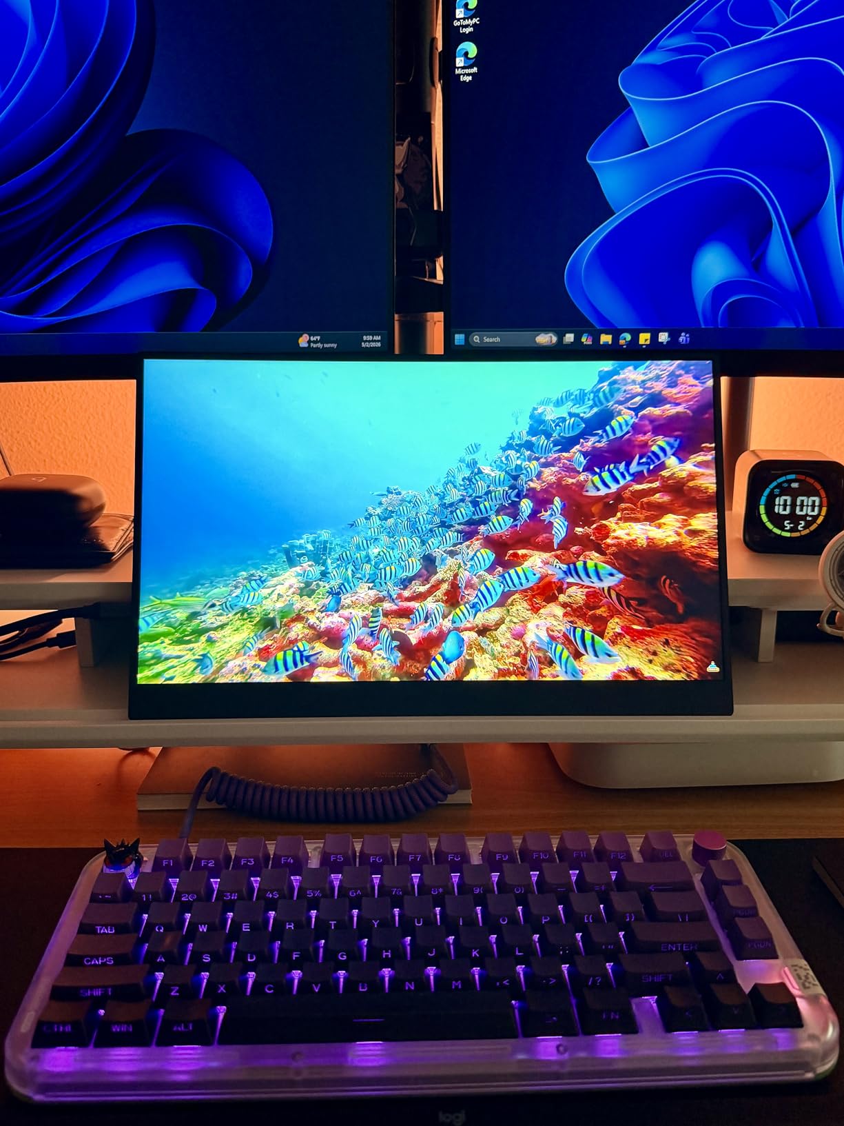 cocopar Portable Monitor 17.3 Inch 4K UHD 60Hz 150% sRGB Travel Monitor with Speaker HDMI USB-C Second Screen for Laptop MacBook Surface PC Xbox PS4/5, VESA Mountable, with Kickstand customer photo 2