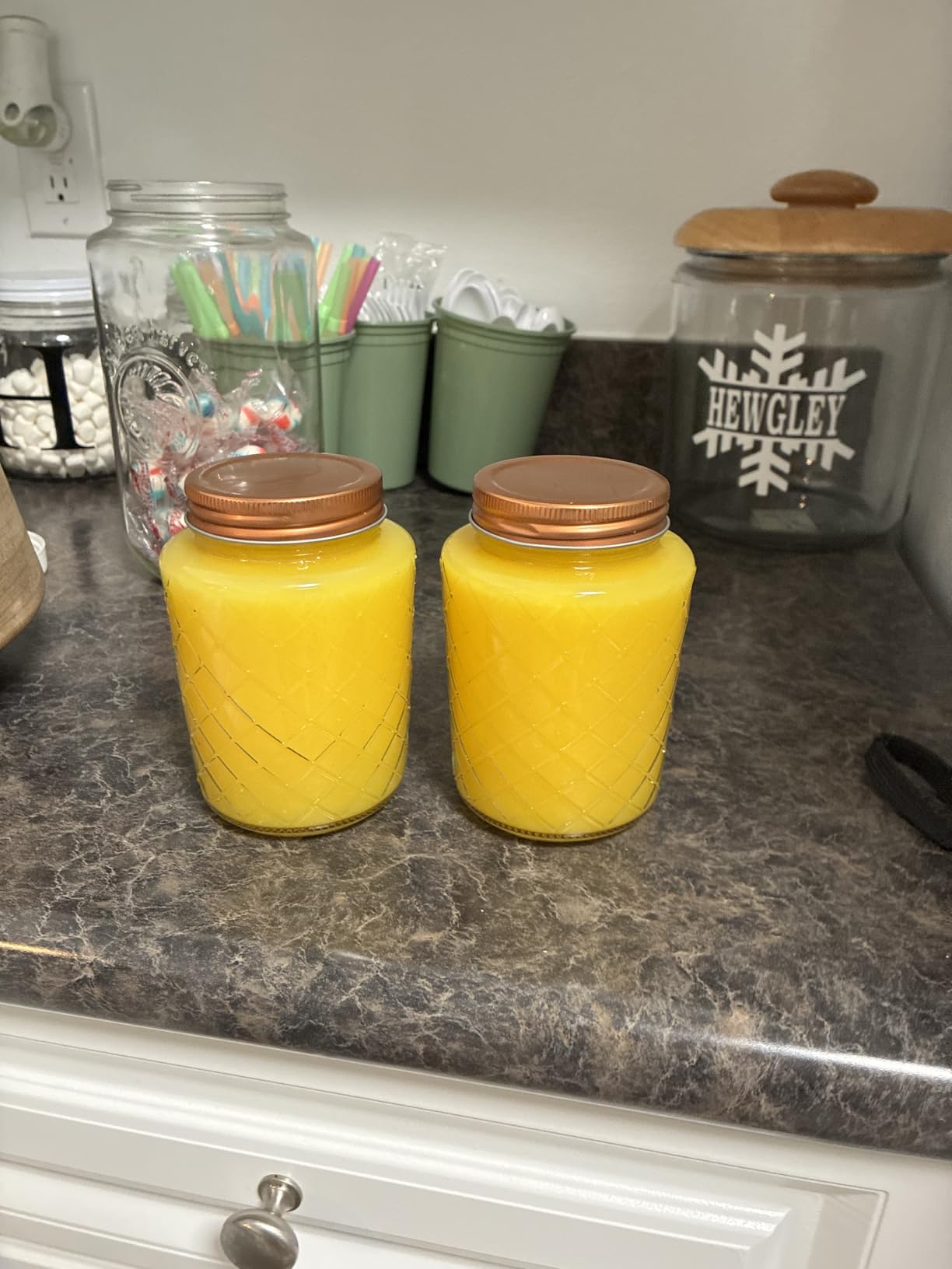 NEWBULIG Cold Press Juicer Machines, Masticating Juicer with High Juice Yield, Reverse Function, Stops Oxidation and Easy to Clean for Vegetables & Fruits, Black customer photo 2
