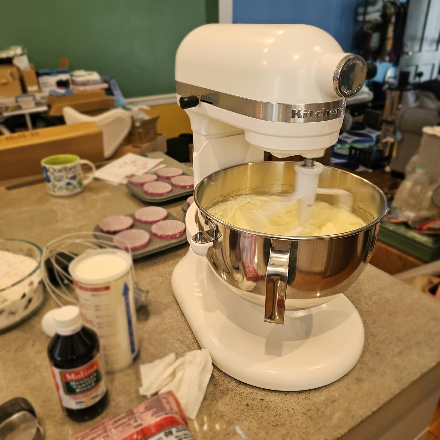 KitchenAid 5.5 Quart Bowl-Lift Stand Mixer with 11 Speeds, KSM55SXXX, Porcelain White customer photo 1
