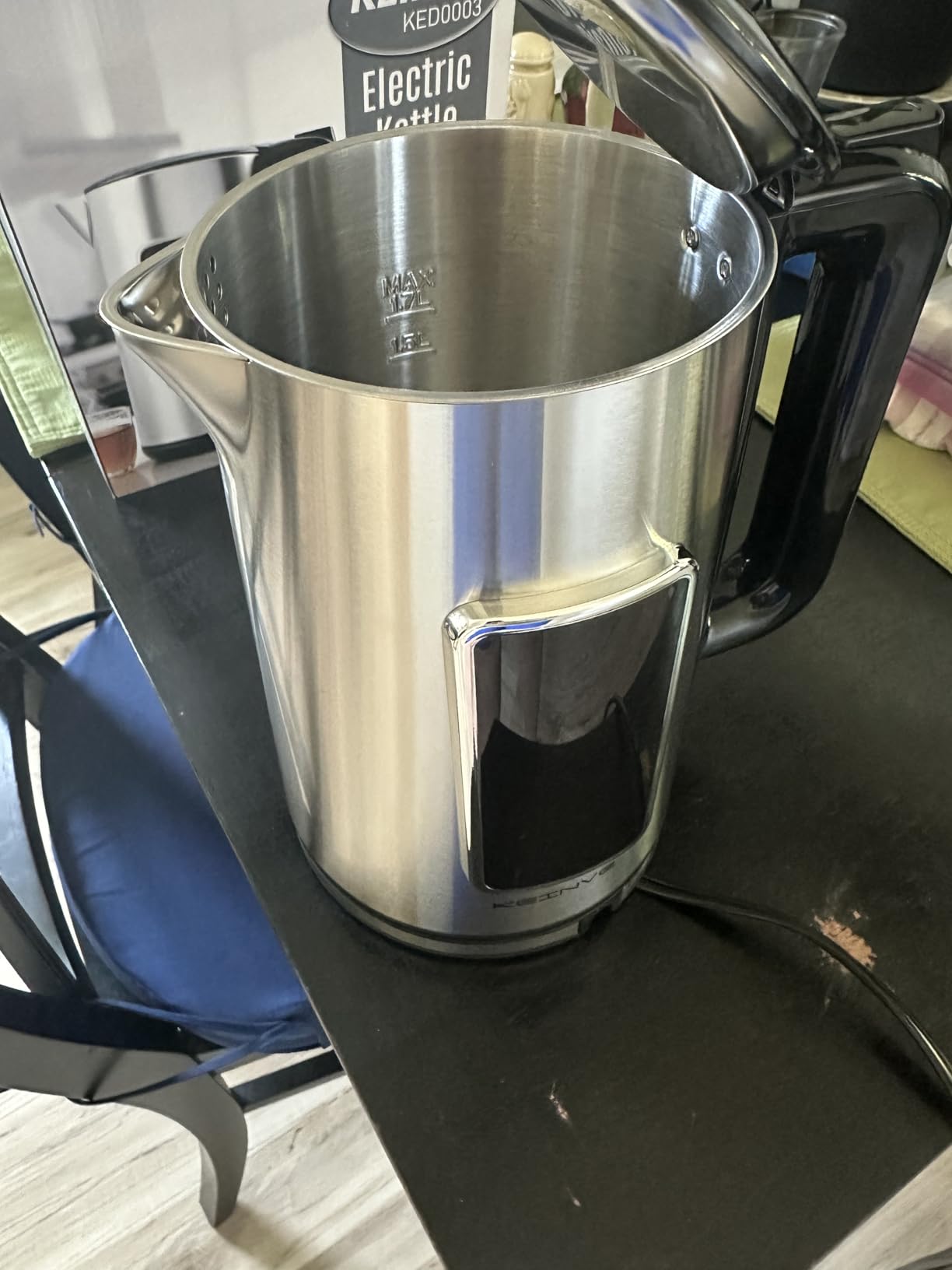 KEINVE 1.7L Electric Kettle, Touch Screen Water Boiler, No Plastic Interior, Double Wall, 6 Preset Temperatures, Fast Boil, and STRIX Control customer photo 1