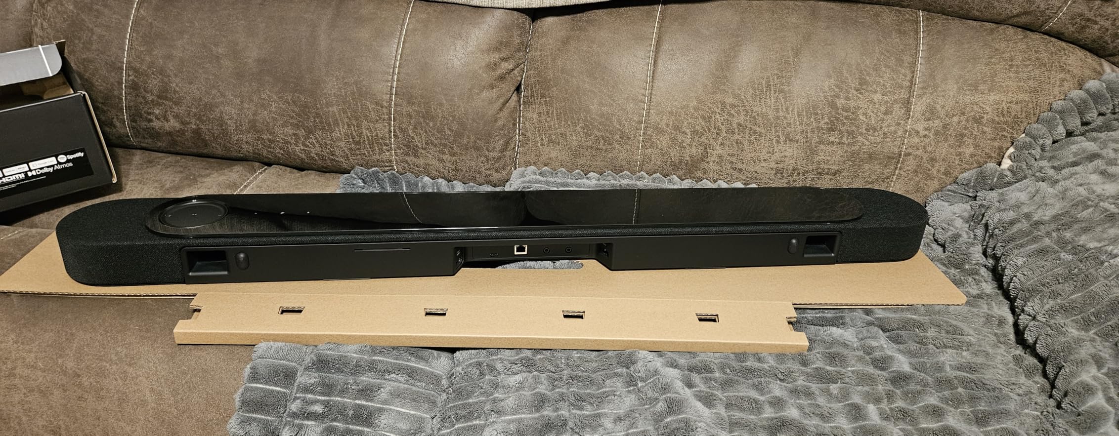Bose New Lifestyle Ultra Soundbar, Wireless Home Soundbar for TV with Dolby Atmos, Surround Sound, Black customer photo 2
