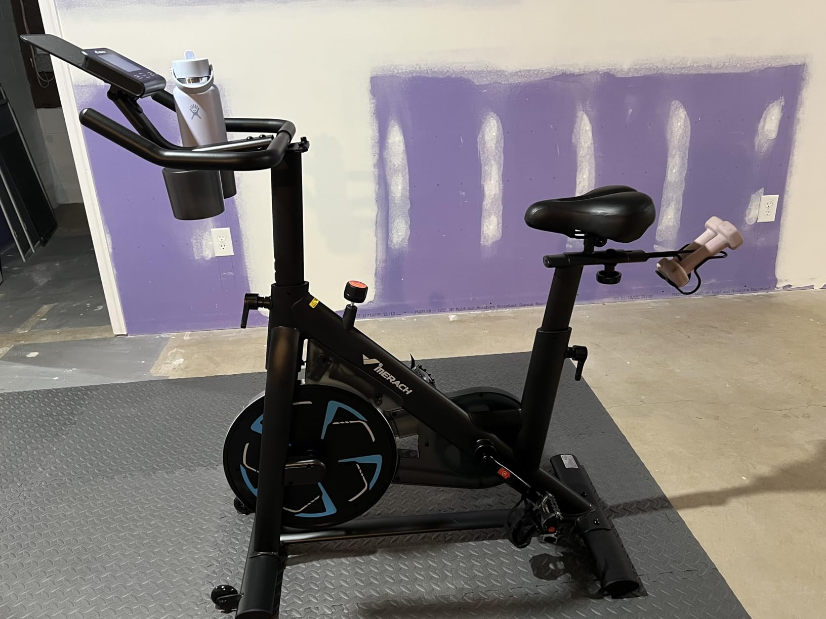 Merach Magnetic Exercise Bike, Low Noise Stationary Bike for Home with Comfortable Seat Cushion, Spinning Bike with 330 lb Weight Capacity, Exclusive App, Tablet Mount and Fitness Courses customer photo 1