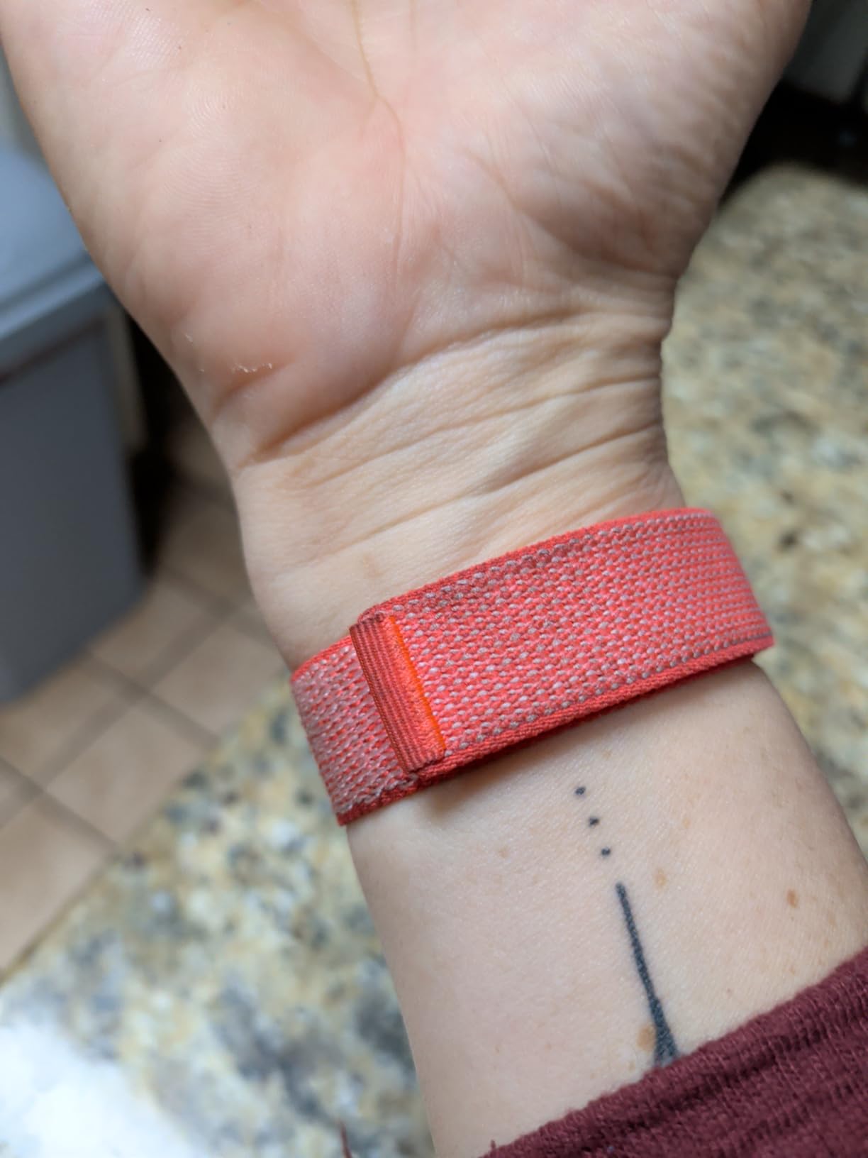 Google Fitbit Air - Screenless Activity Tracker with Fitness, Heart Rate, and Sleep Tracking - Personalized AI-Powered Coaching - Lavender customer photo 1
