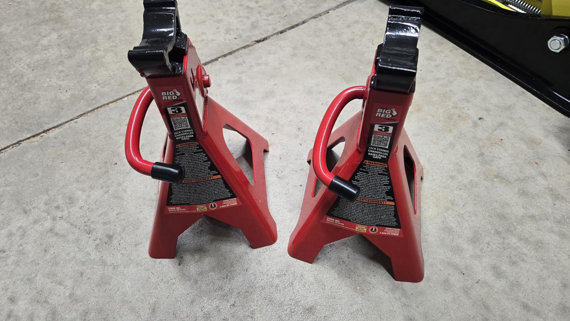 BIG RED T43202 Torin Heavy Duty Steel Jack Stands: 3 Ton (6,000 lb) Capacity Car Lifting Stand, 1 Pair (Not Suitable for SUV, Truck) customer photo 2