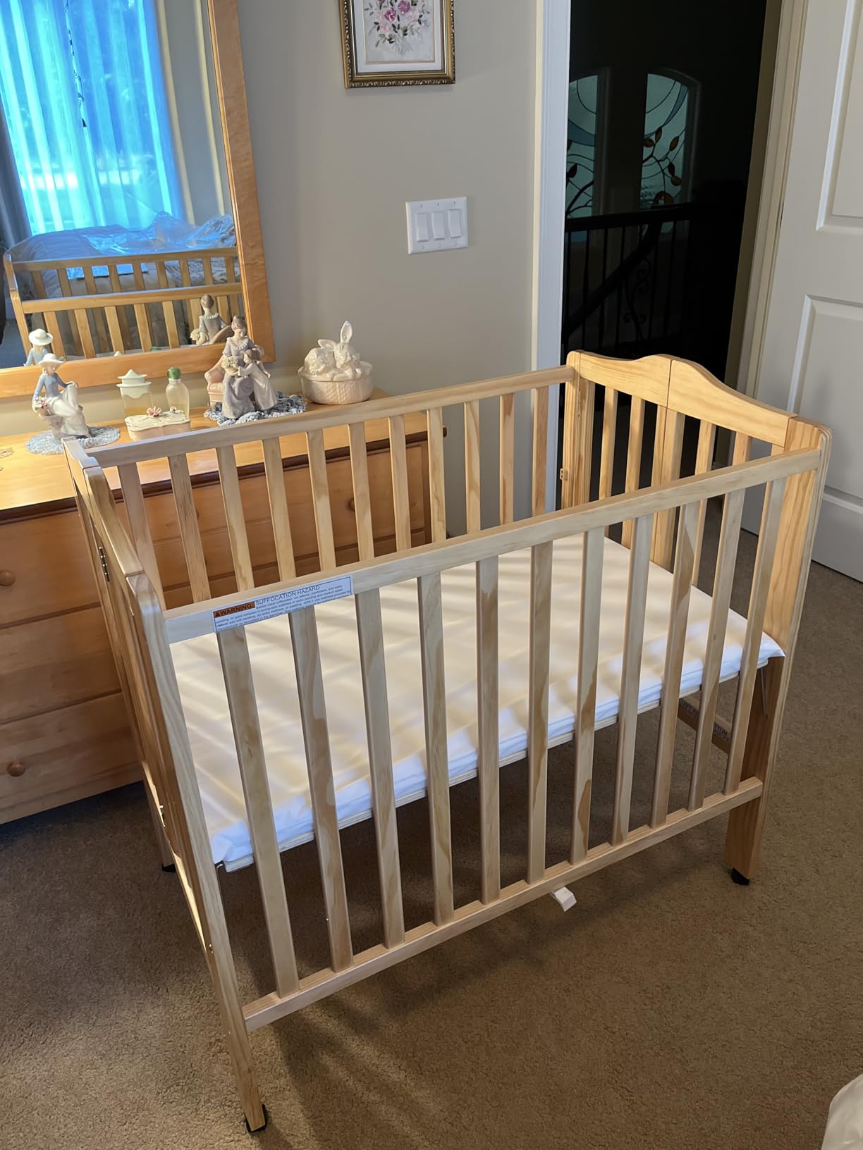 Delta Children Folding Portable Mini Baby Crib with 1.5-inch Mattress - Greenguard Gold Certified, White customer photo 2