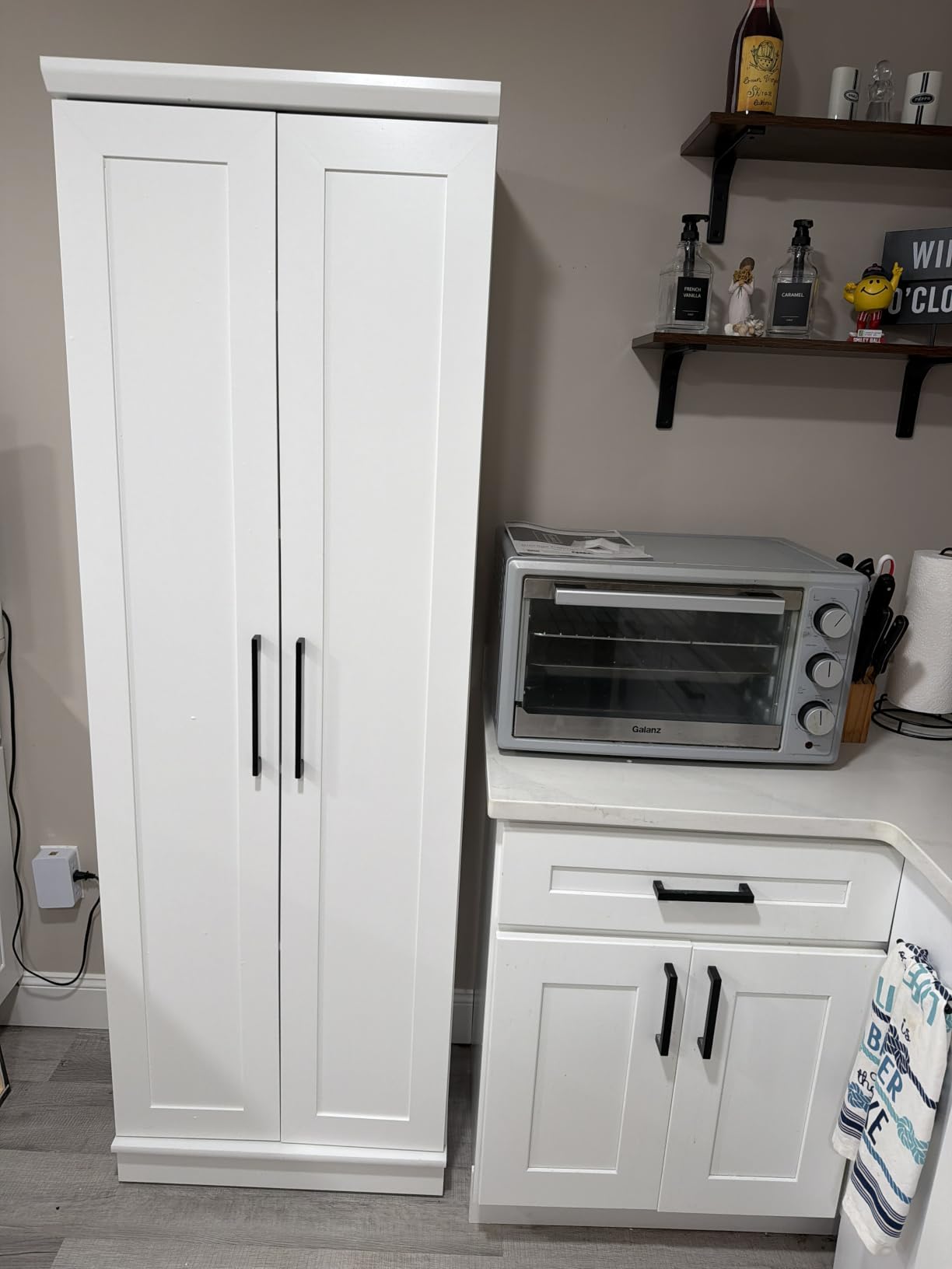 Sauder HomePlus Storage Cabinet / Pantry cabinets, Dakota Oak finish customer photo 1