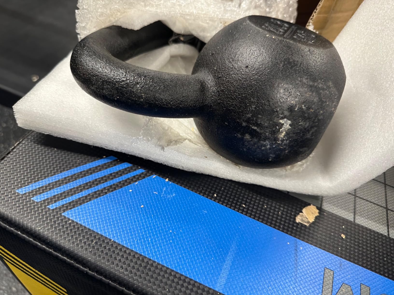 Yes4All Kettlebell Sets, 5 - 10 - 15 - 20 - 25 - 30 LB Cast Iron Strength Training Kettlebells, Wide Handles & Flat Bottom customer photo 2