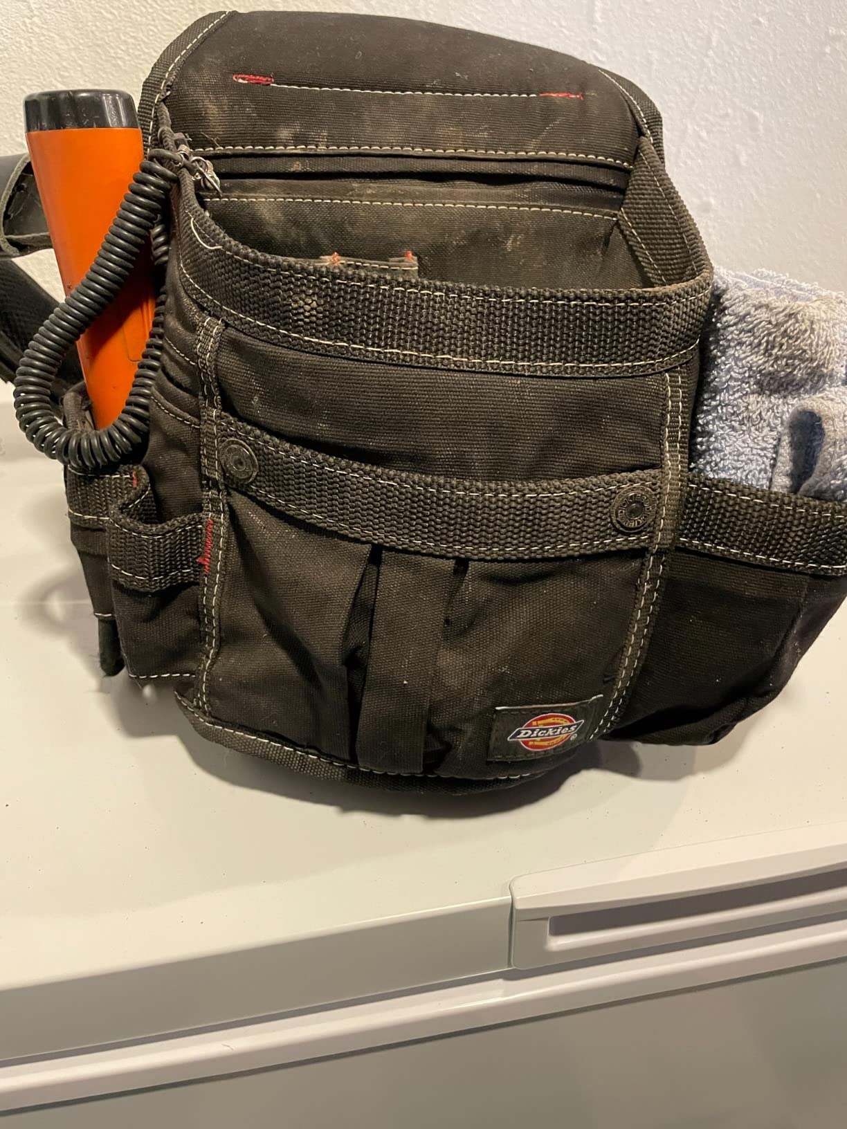 Dickies 8-Pocket Padded Tool Belt/Utility Pouch, Adjustable 3-Inch Belt, Durable Canvas Construction, Tan/Grey customer photo 2