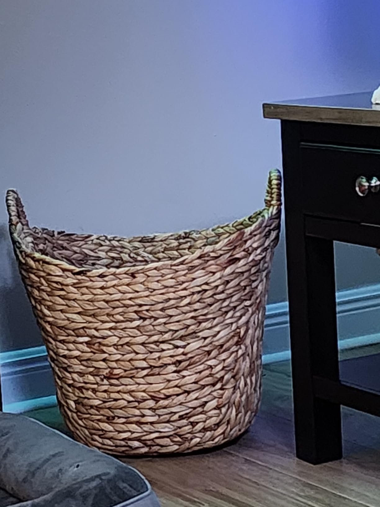 Deco 79 Seagrass Storage Basket, Large Woven Basket, 20