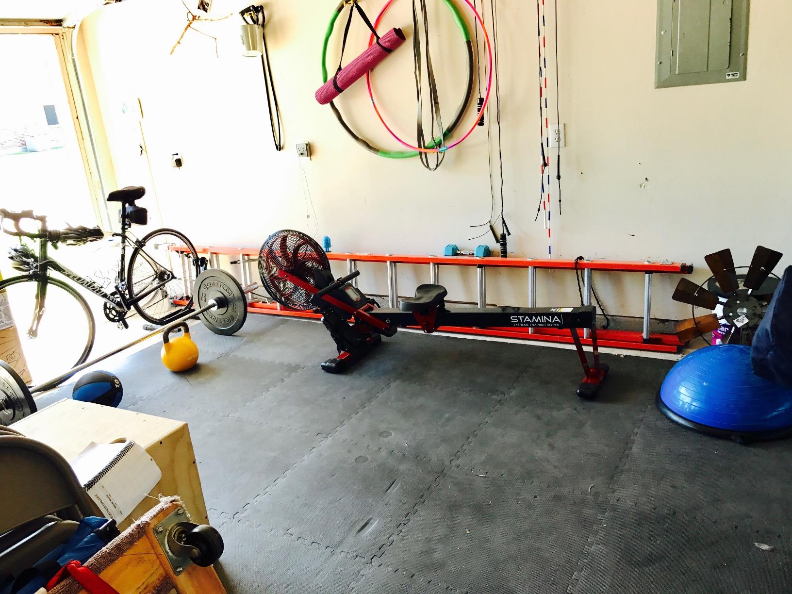 Stamina X Air Rower - Rower Machine with Smart Workout App - Rowing Machine with Air Resistance for Home Gym Fitness - Up to 250 lbs Weight Capacity - Black/Red customer photo 1