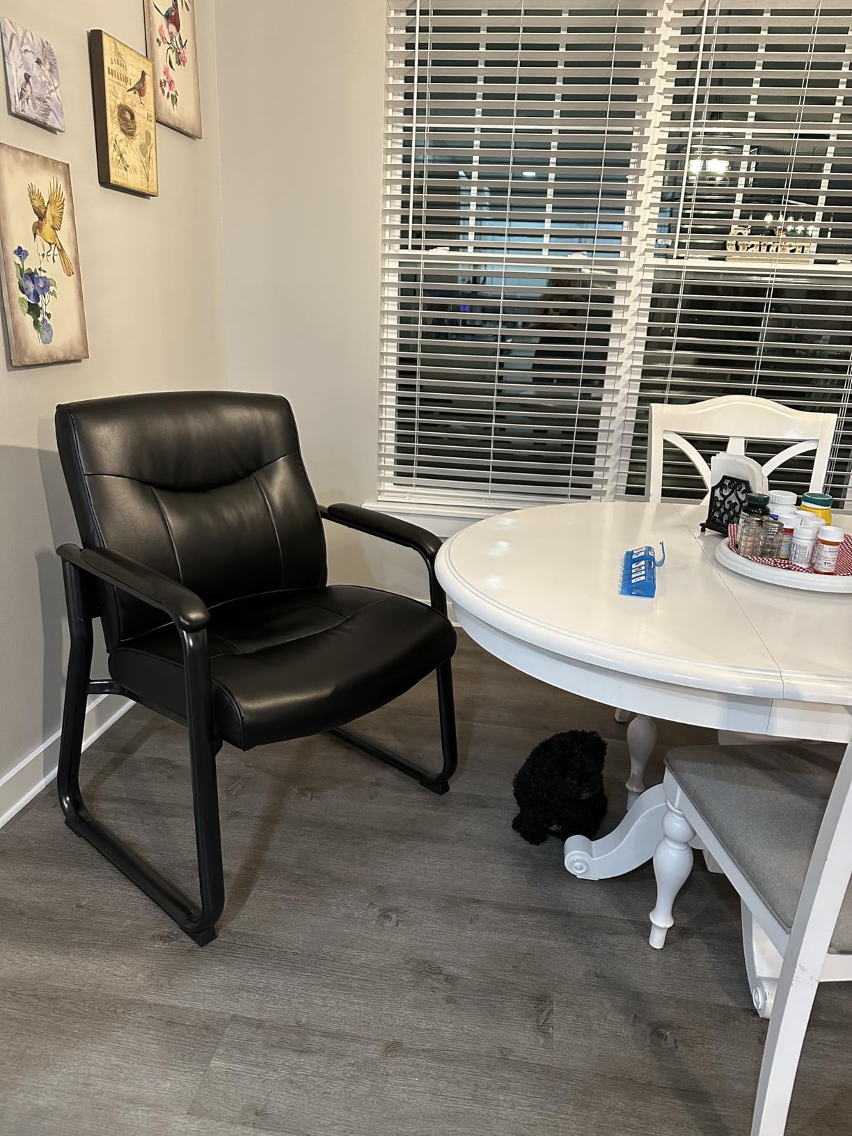 Flash Furniture Hercules Series Big & Tall LeatherSoft Executive Side Reception Chair, Padded Lobby Chair with 500-lb. Static Weight Capacity, Black customer photo 1
